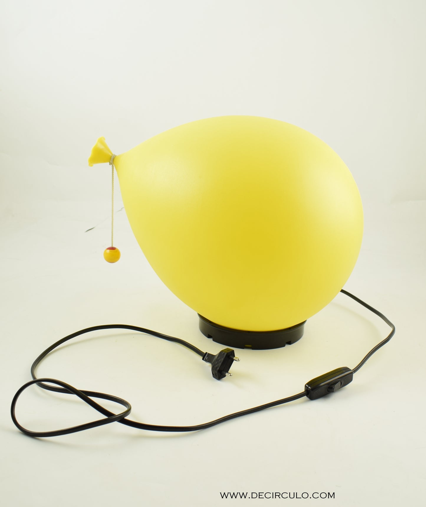 Balloon lamp designed by Yves Christin for Bilumen table or wall/ceiling light, Italy 1970s diffuser of blown plastic and black ABS base