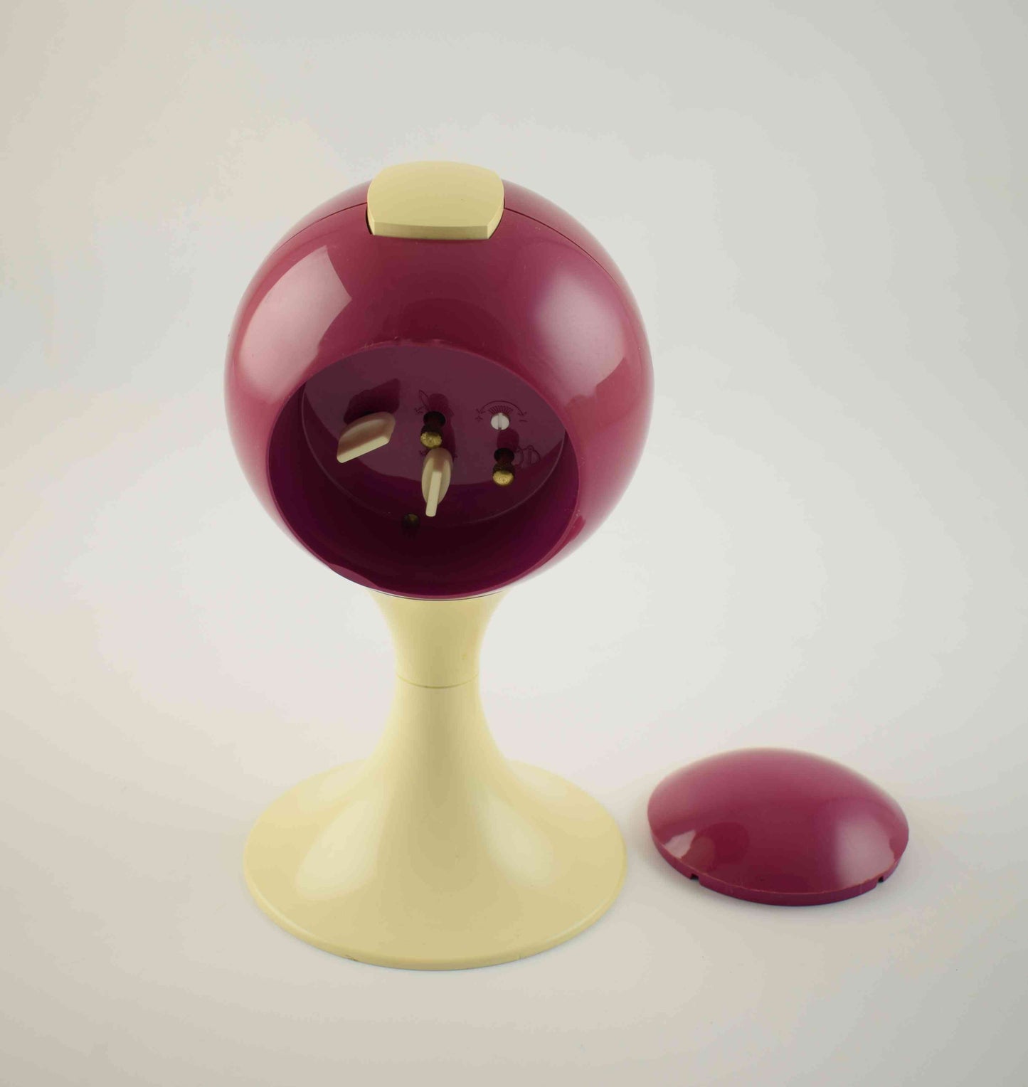 magenta clock
