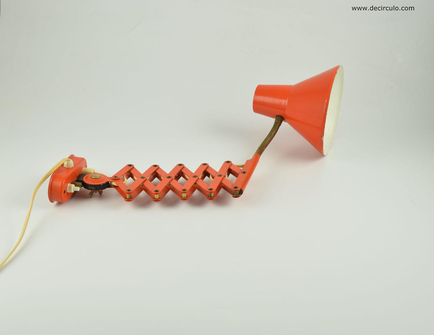 GERESERVEERD VOOR TJ - Rode schaarwandlamp uit de jaren 60 harmonica wandlamp van het Nederlandse bedrijf Hala