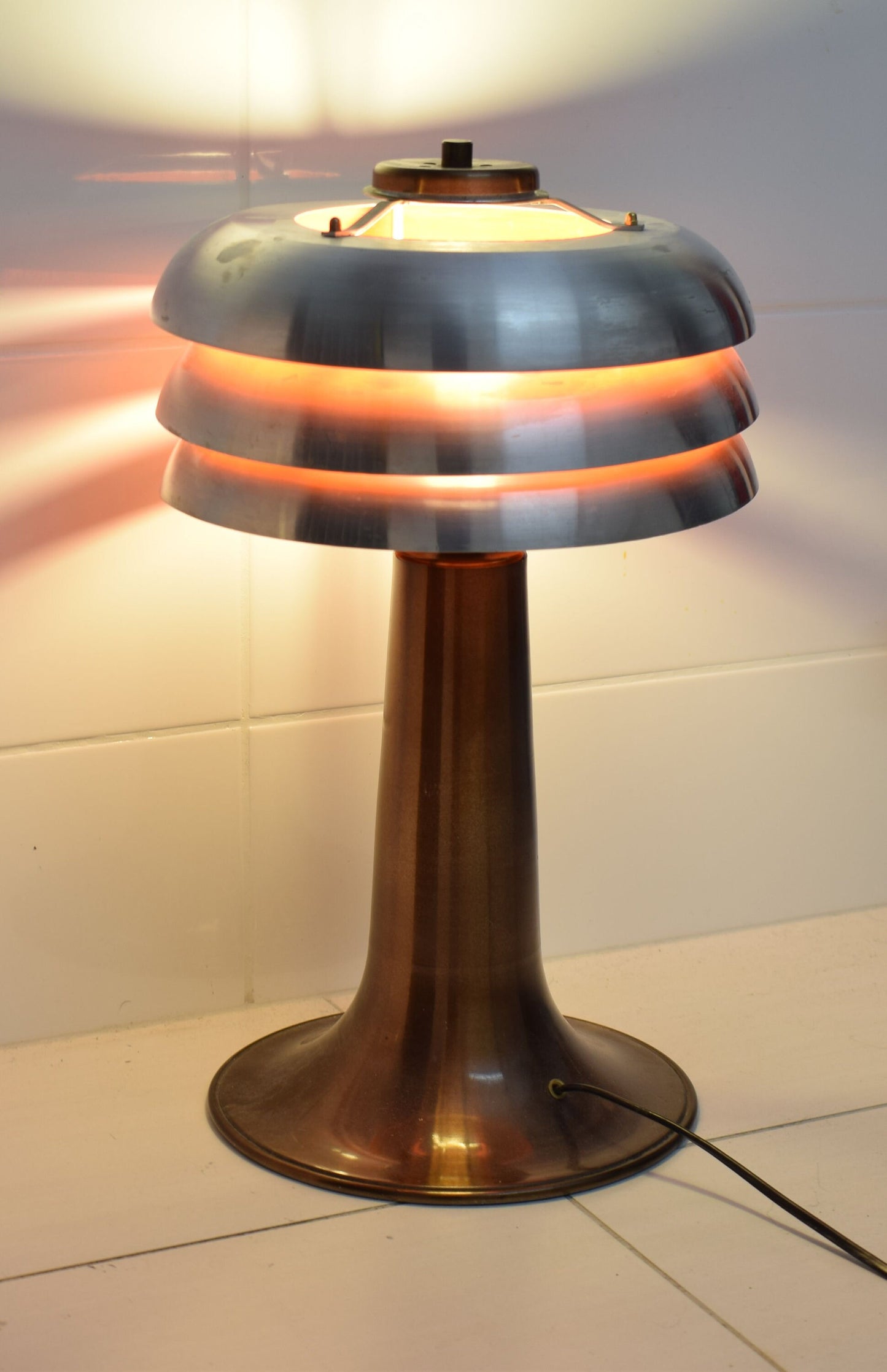 Vintage aluminium tafellamp, design bureaulamp zou jakobsson kunnen zijn