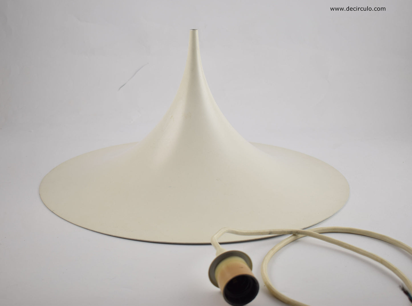 Fog Morup witte hanglamp SEMI, Claus Bonderup en Torsten Thorup, Fog Morup