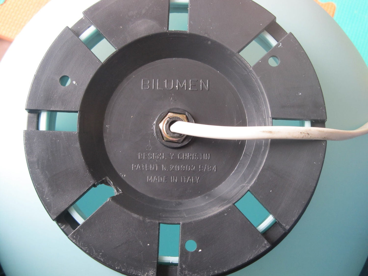 Balloonlamp Yves Christin for bilumen Lámpara de sobremesa o aplique de techo, Italia años 70 difusor de plástico soplado y base de ABS negro