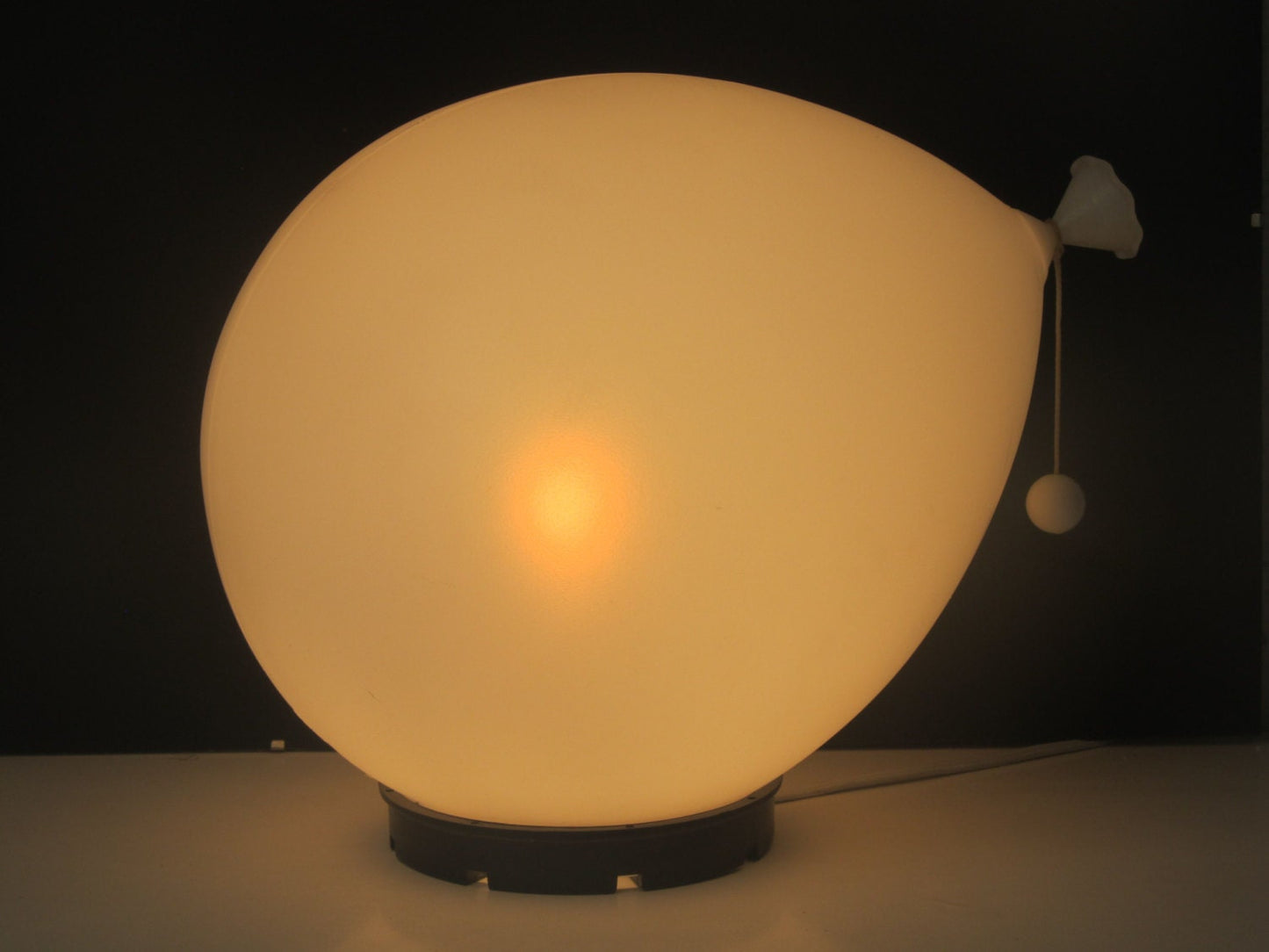 Balloon lamp designed by Yves Christin for Bilumen table or wall/ceiling light, Italy 1975 diffuser of blown plastic and black ABS base