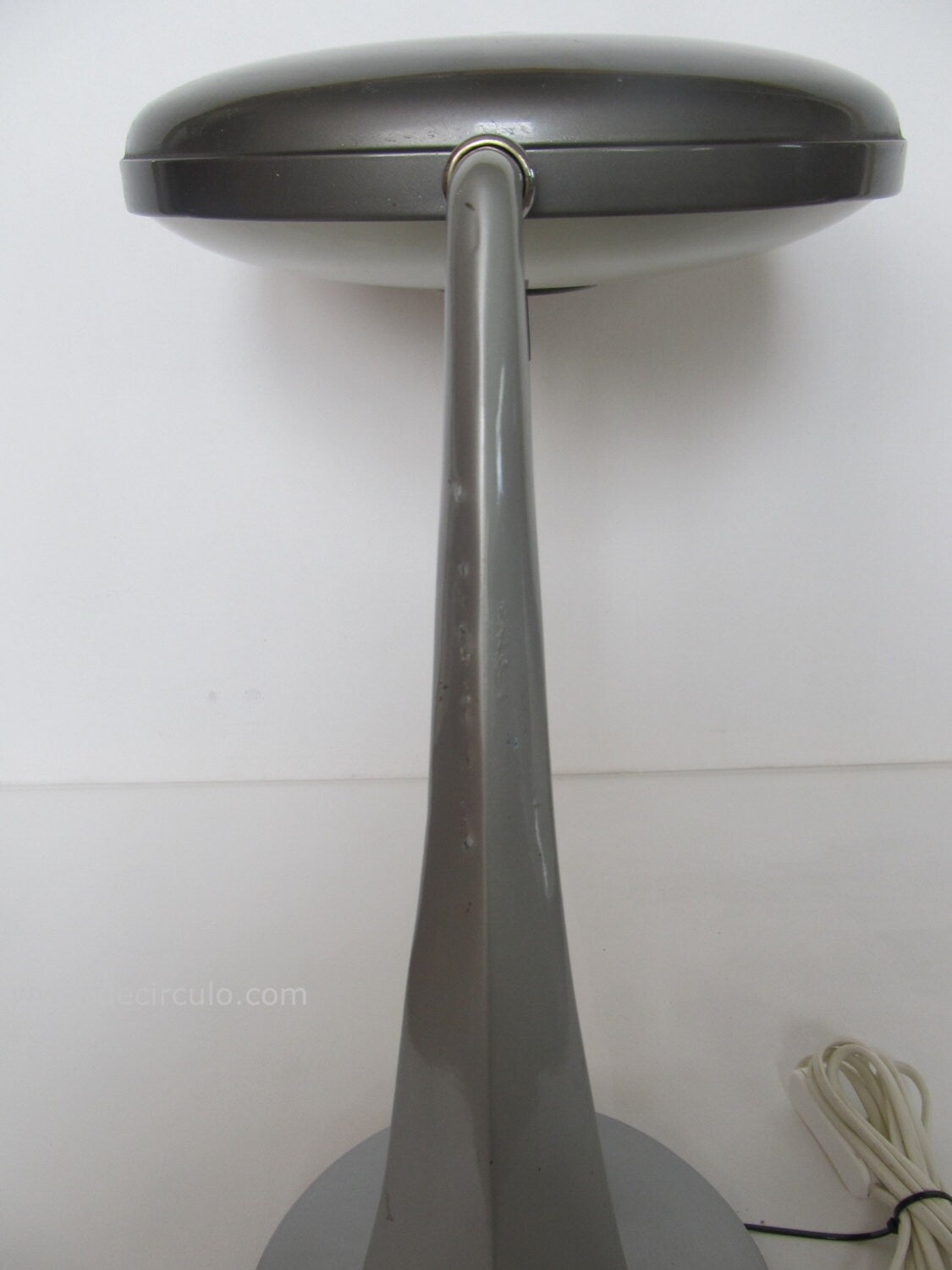 Lupela H37 table lamp Reina or queen, beautiful 1960s style icon.