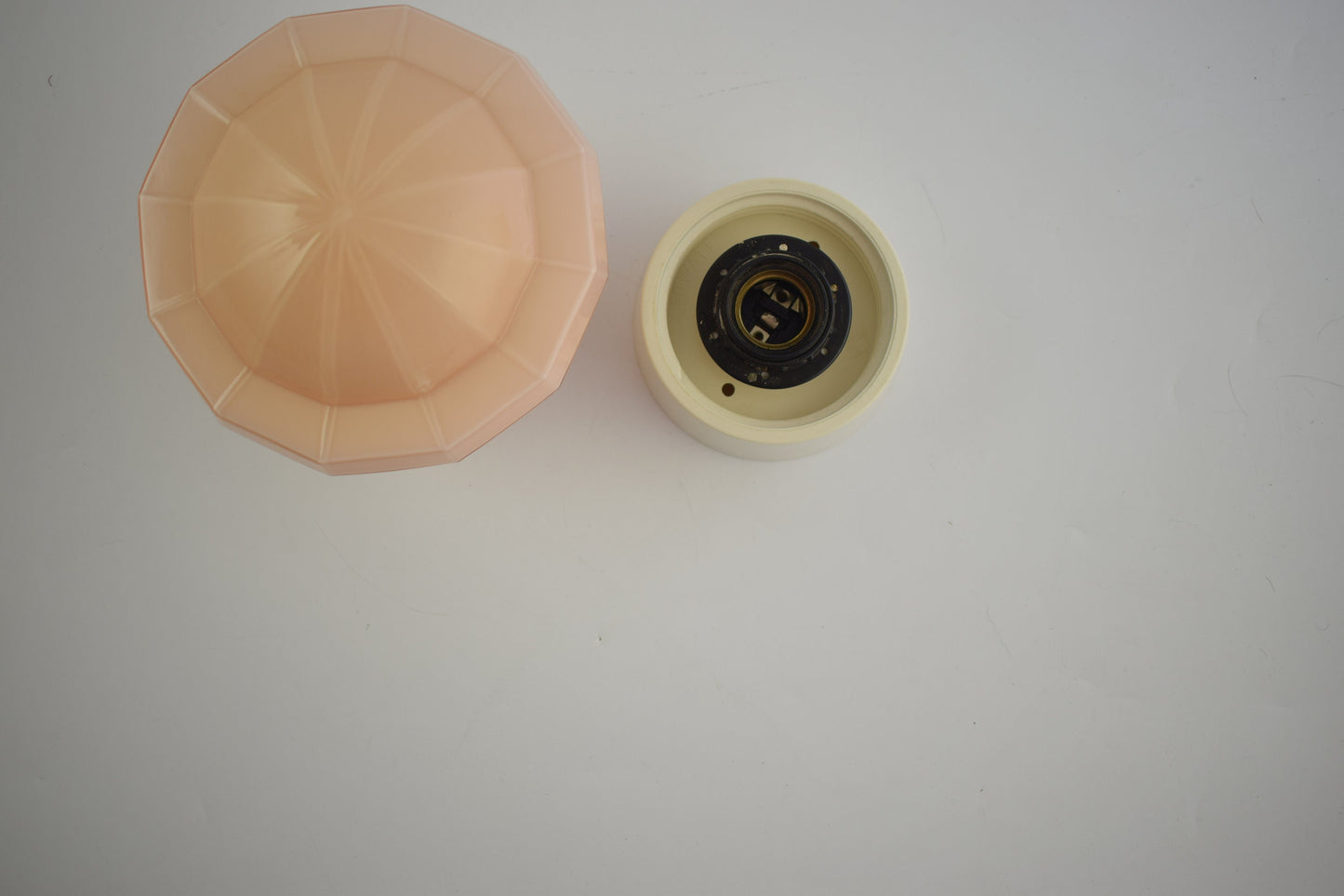 Lámpara Art Deco Thabur La Haya Países Bajos 1930 antigua lámpara de techo holandesa rosa