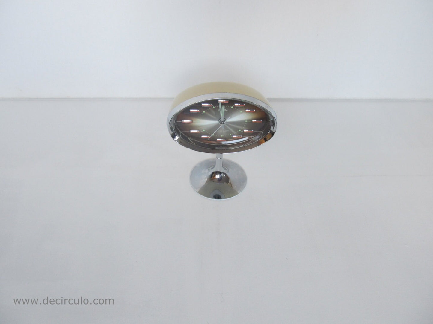 Rhythm two 2 jewels alarm clock, stunning space age alarm clock