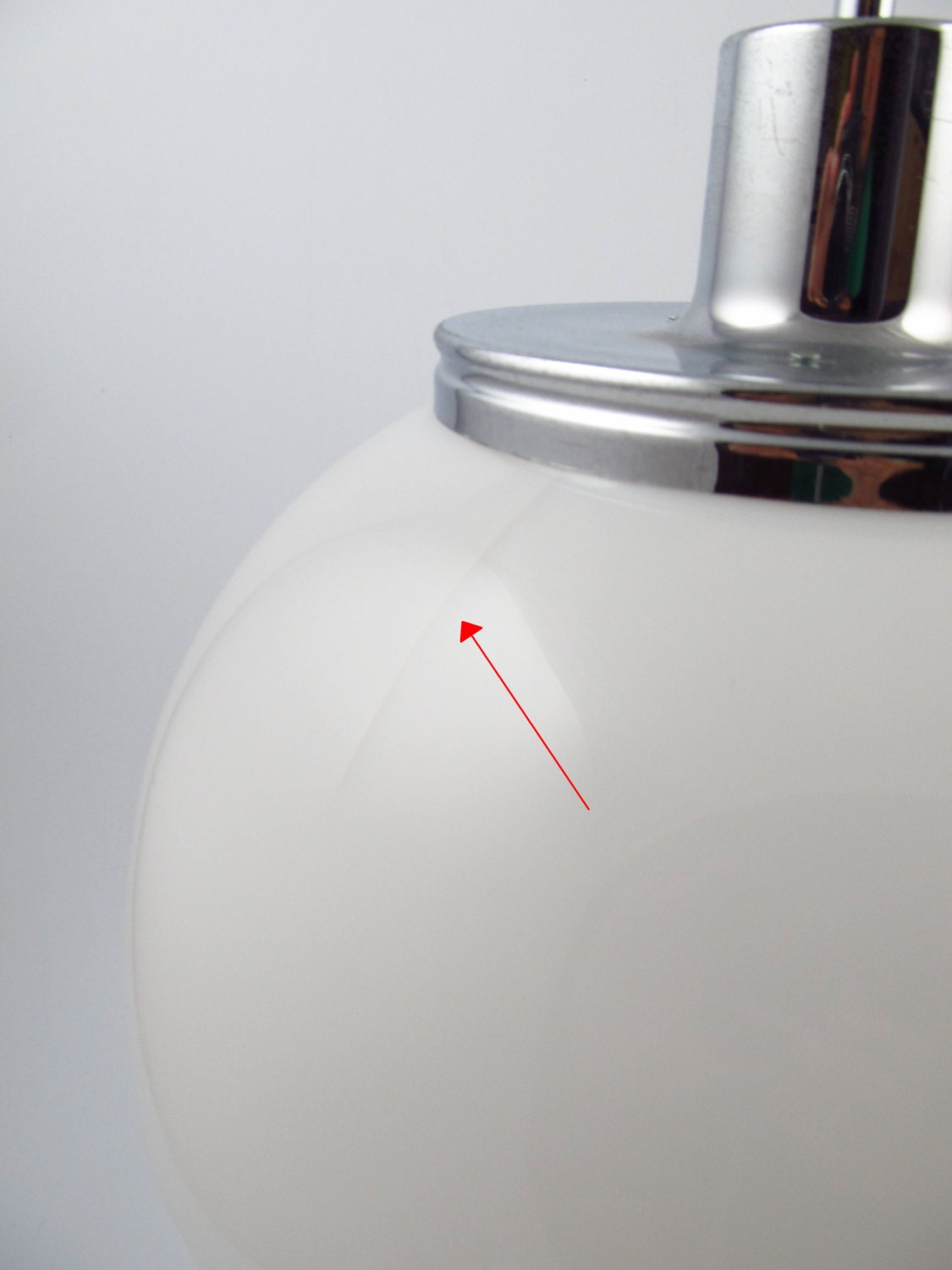 1970s Guzzini 'Mushroom' table lamp Model 2240 in white