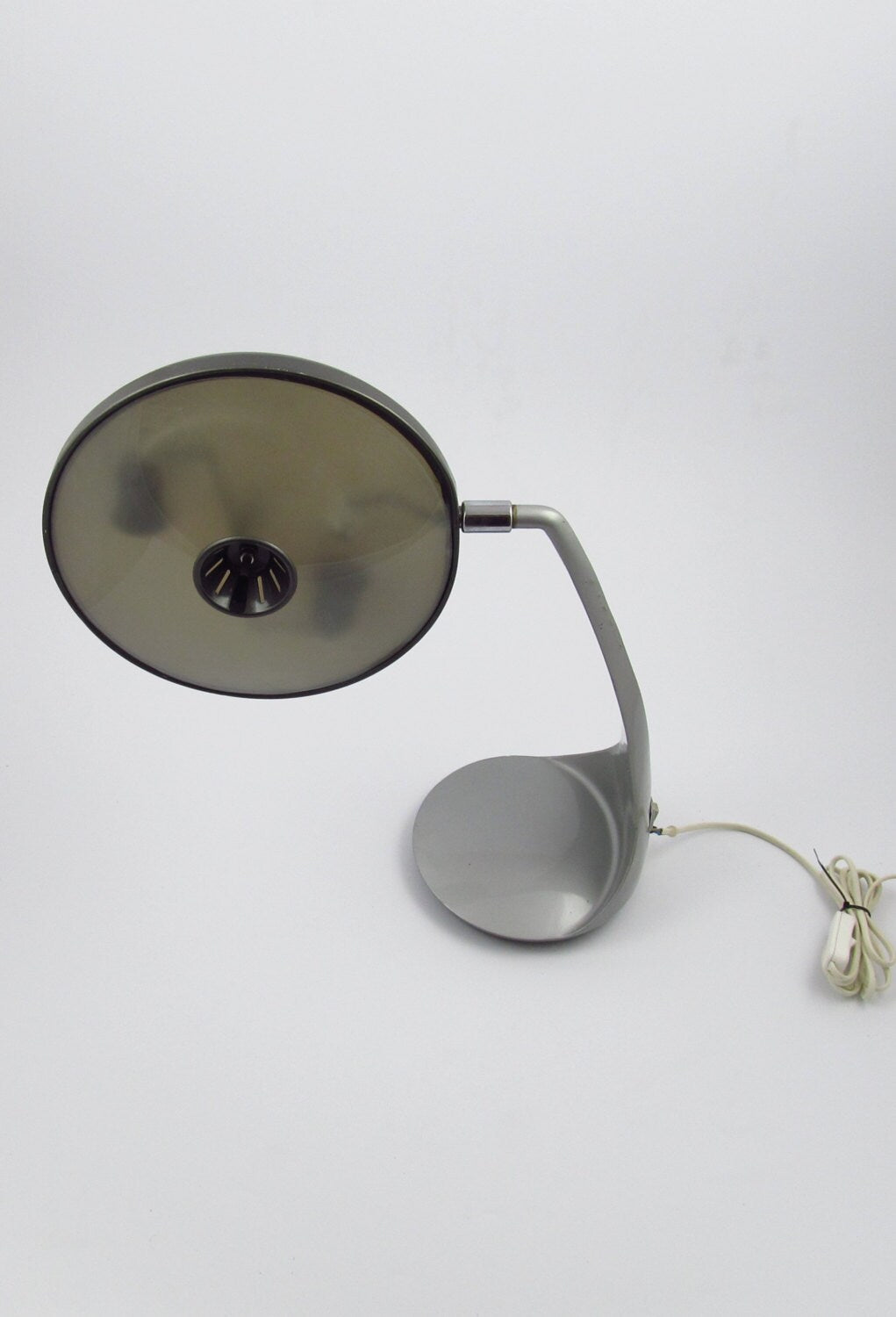 Lupela H37 table lamp Reina or queen, beautiful 1960s style icon.