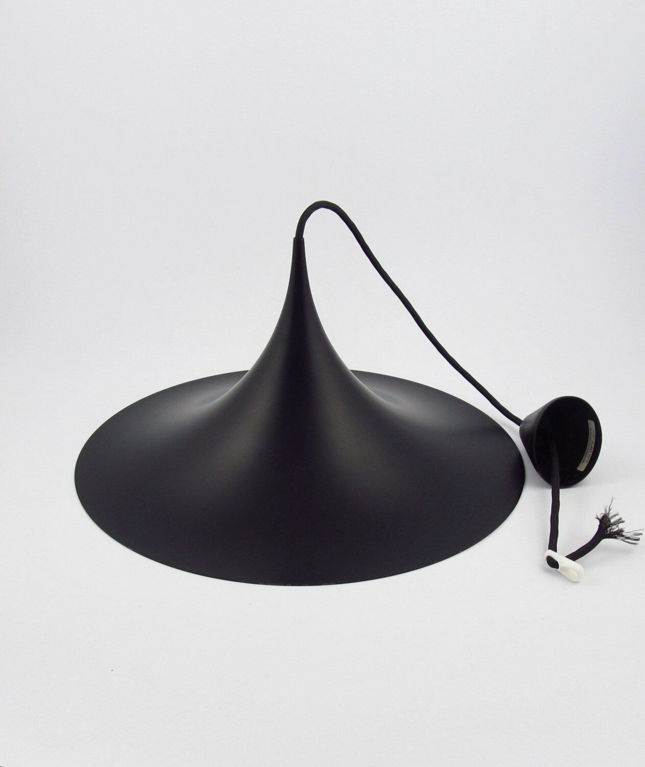 Ikea jaren zeventig exemplaar van de beroemde Semi lamp van Claus Bonderup en Torsten Thorup