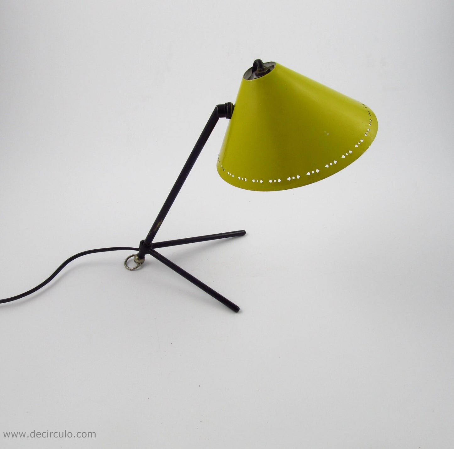 Lámpara Pinocho o lámpara pinokkio icono industrial minimalista de los años cincuenta