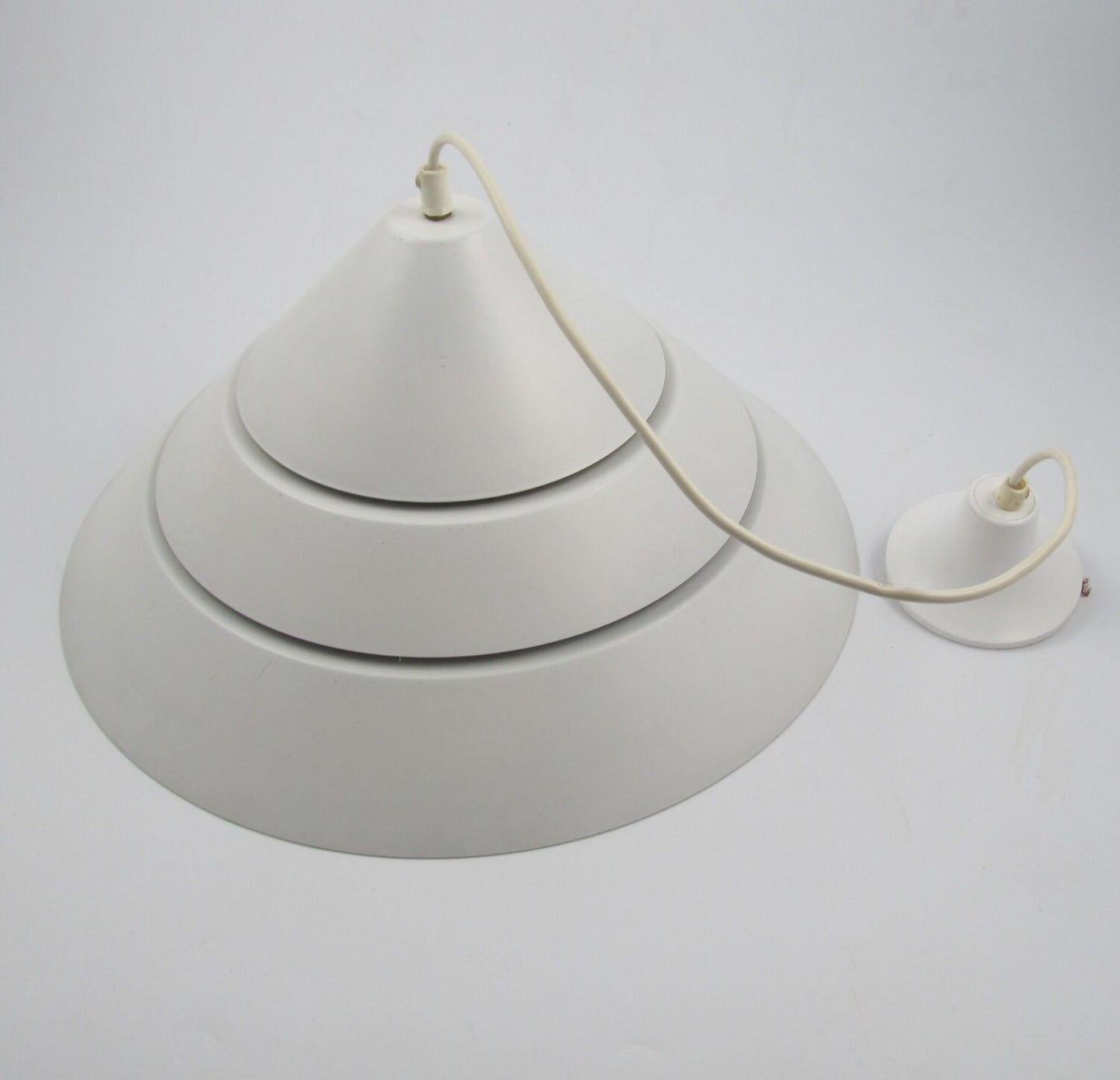 Hans Agne Jakobsson AB markaryd zweden hanglamp, prachtige witte hanglamp met zweeds design