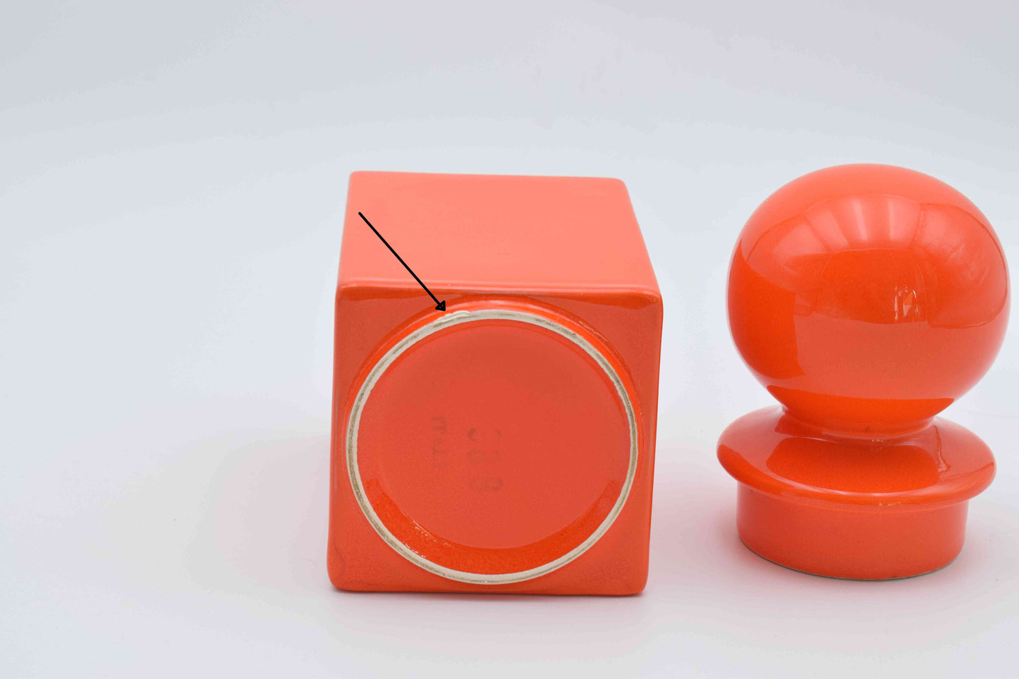 Pino Spagnolo, space age sicart, clock work orange, made in italy, italian design, storage jar, design kitchen, kitchen aid, orange storage pot, Villeroy Boch wmf, Richard Ginori, POLSPOTTEN, Bearbrick haring