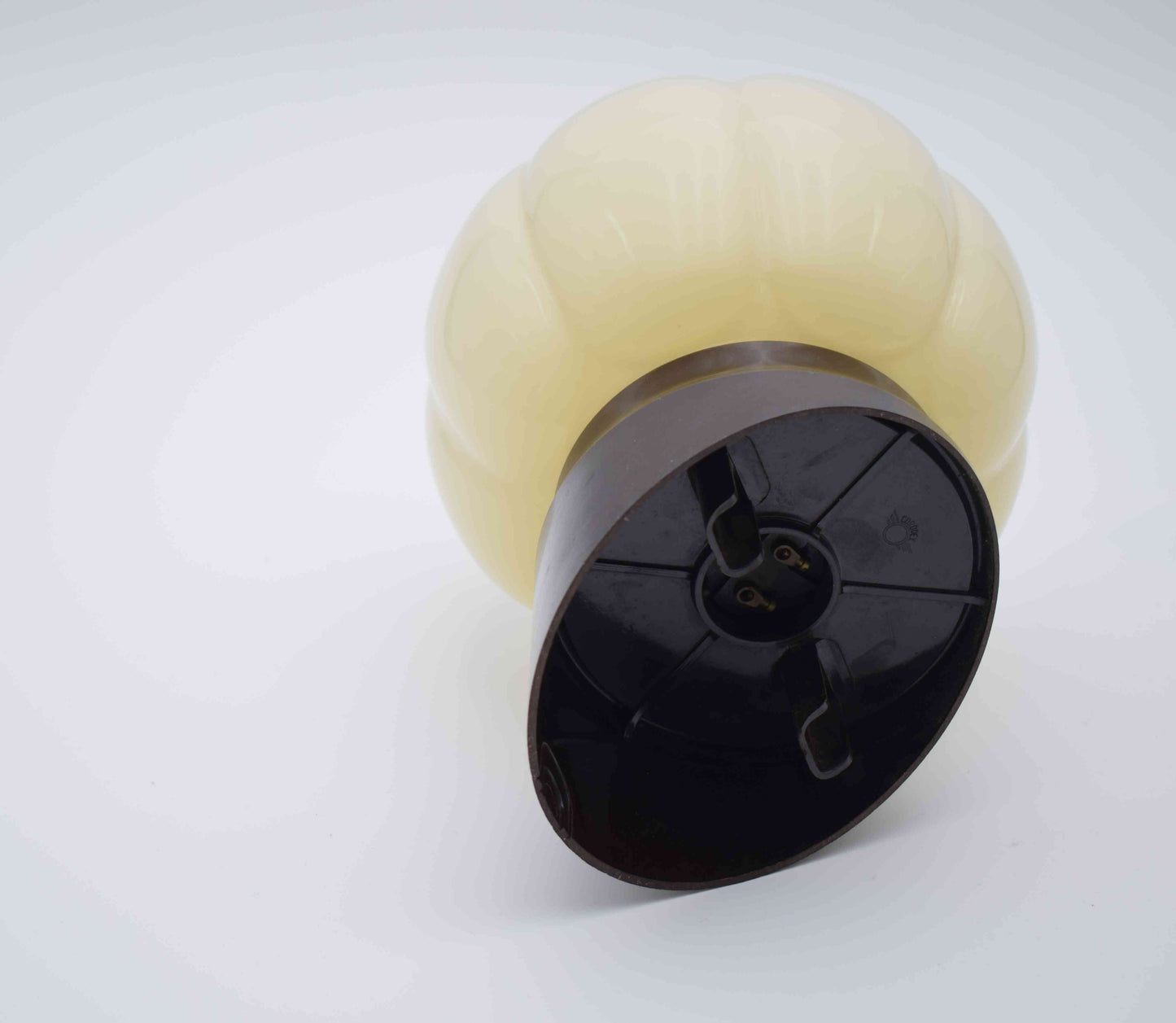 thabur lamp, art deco nouveau, french deco lamp, dutch glass, René Lalique, Le Corbusier, Jean Dunand, bauhaus, toilet light, hallway lamp, glass light bowl, art deco lamp, yellow wall lamp