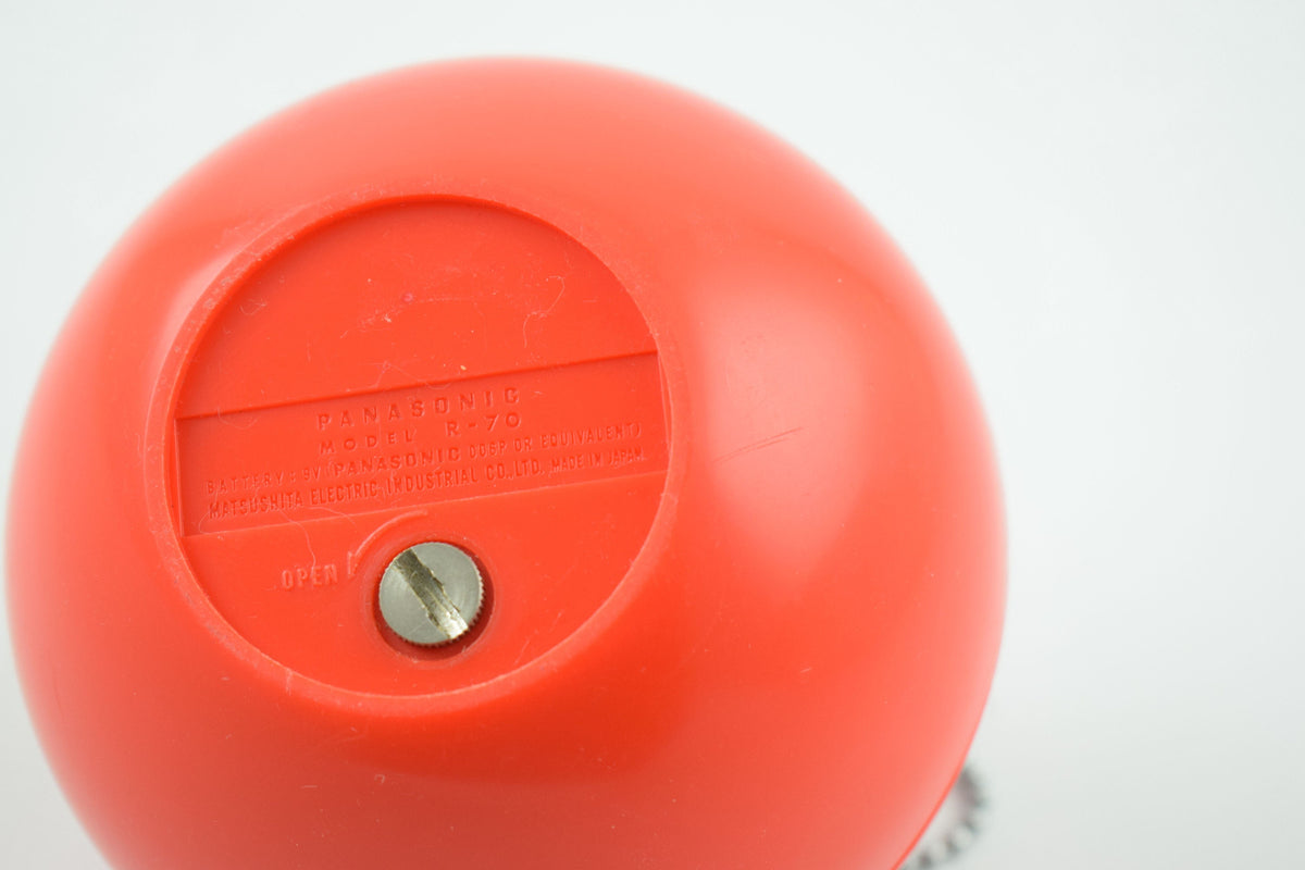 Vintage "panapet" type AM red Panasonic national Radio