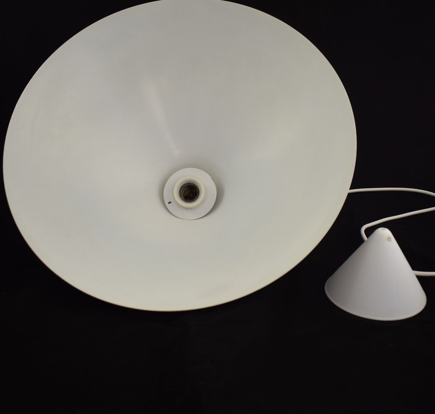 Stockmann Orno, silver pendant lamp, pendant lamp 1950s, aluminium pendant, pape finland lamp, scandinavian lamp, mid century modern, mid century lamp, bauhaus miller, poulsen fog morup, lyfa eames lamp, ikea vintage, philips cosack