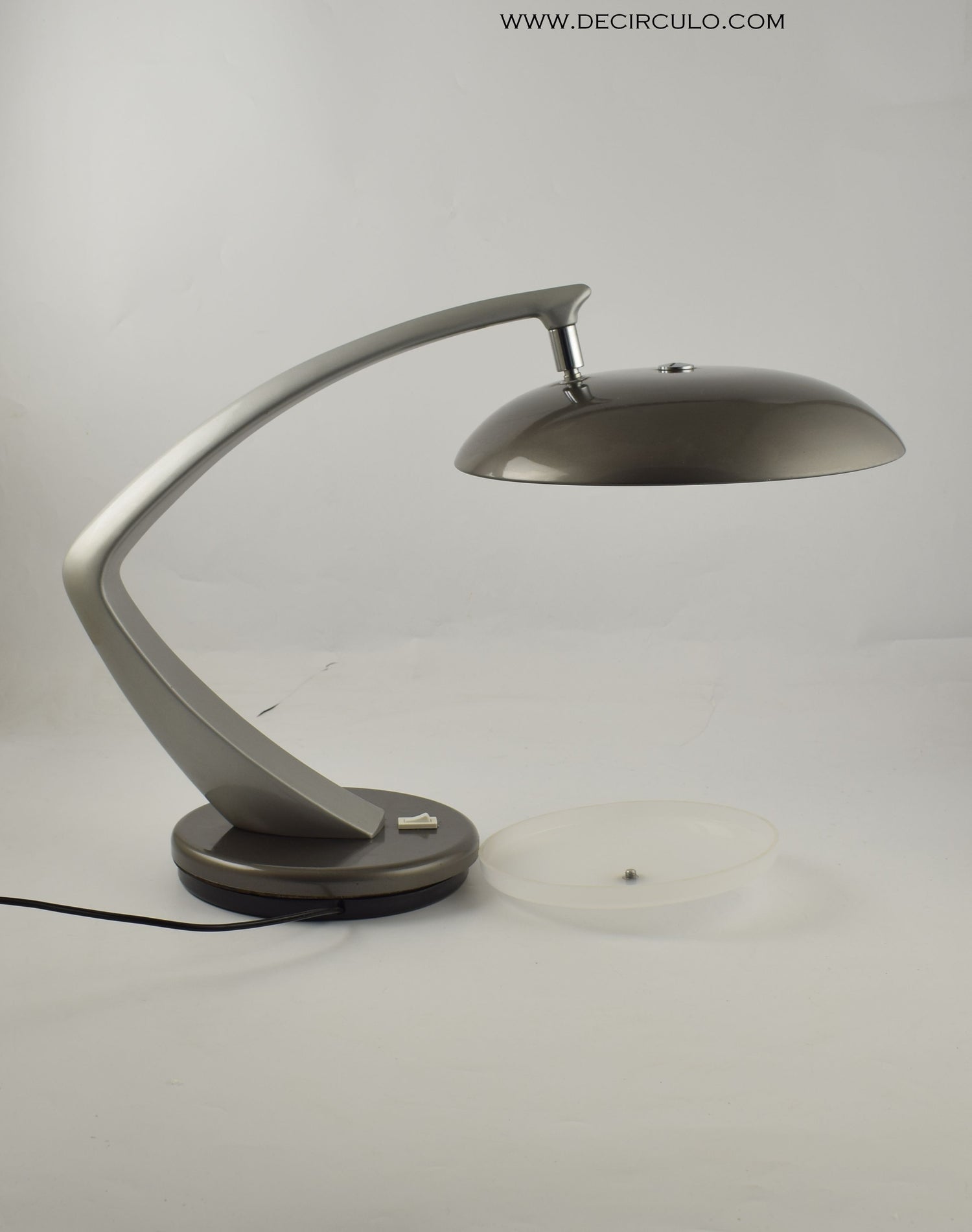Table/desk lamps