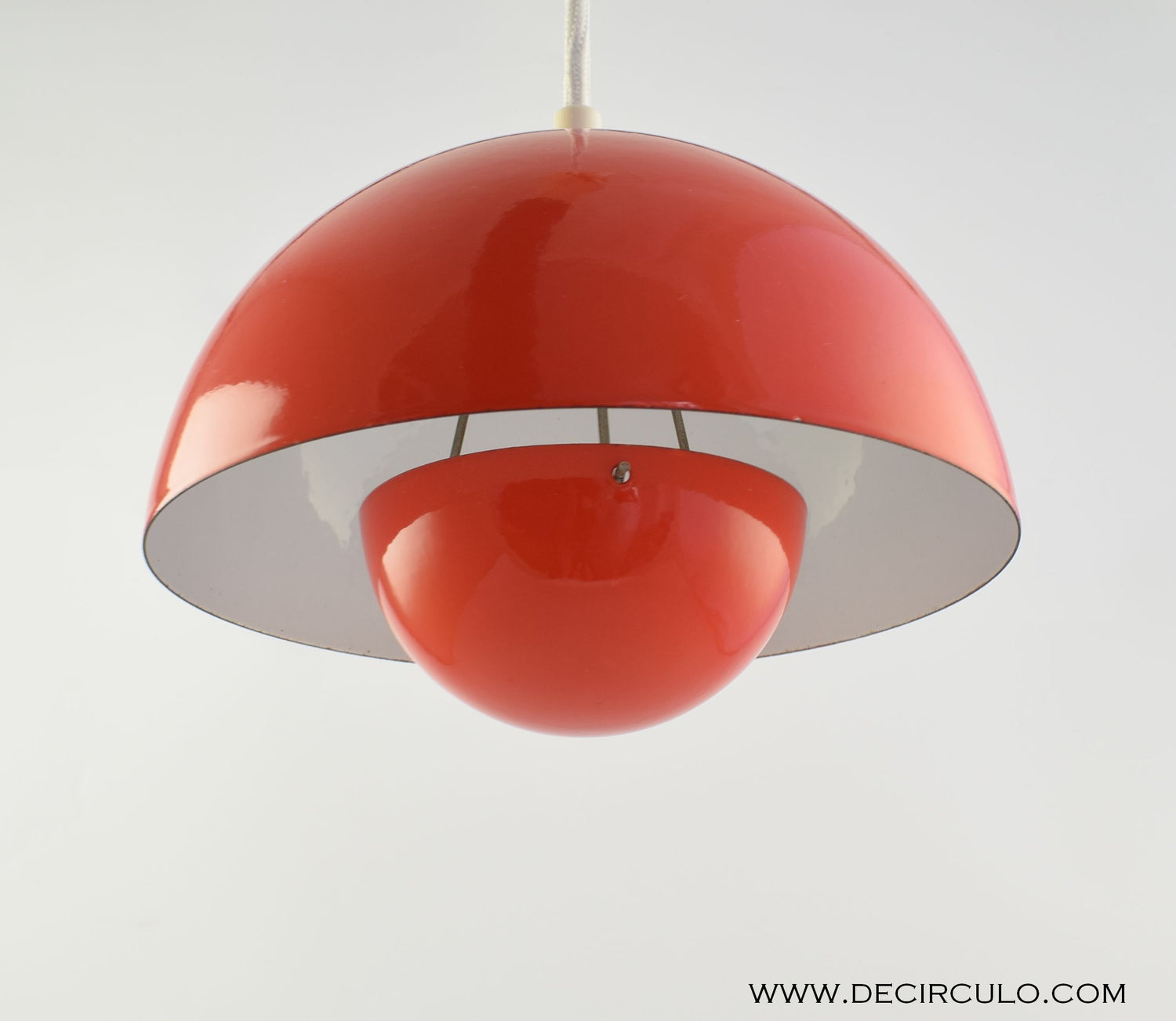 Pendant/ceiling lamps