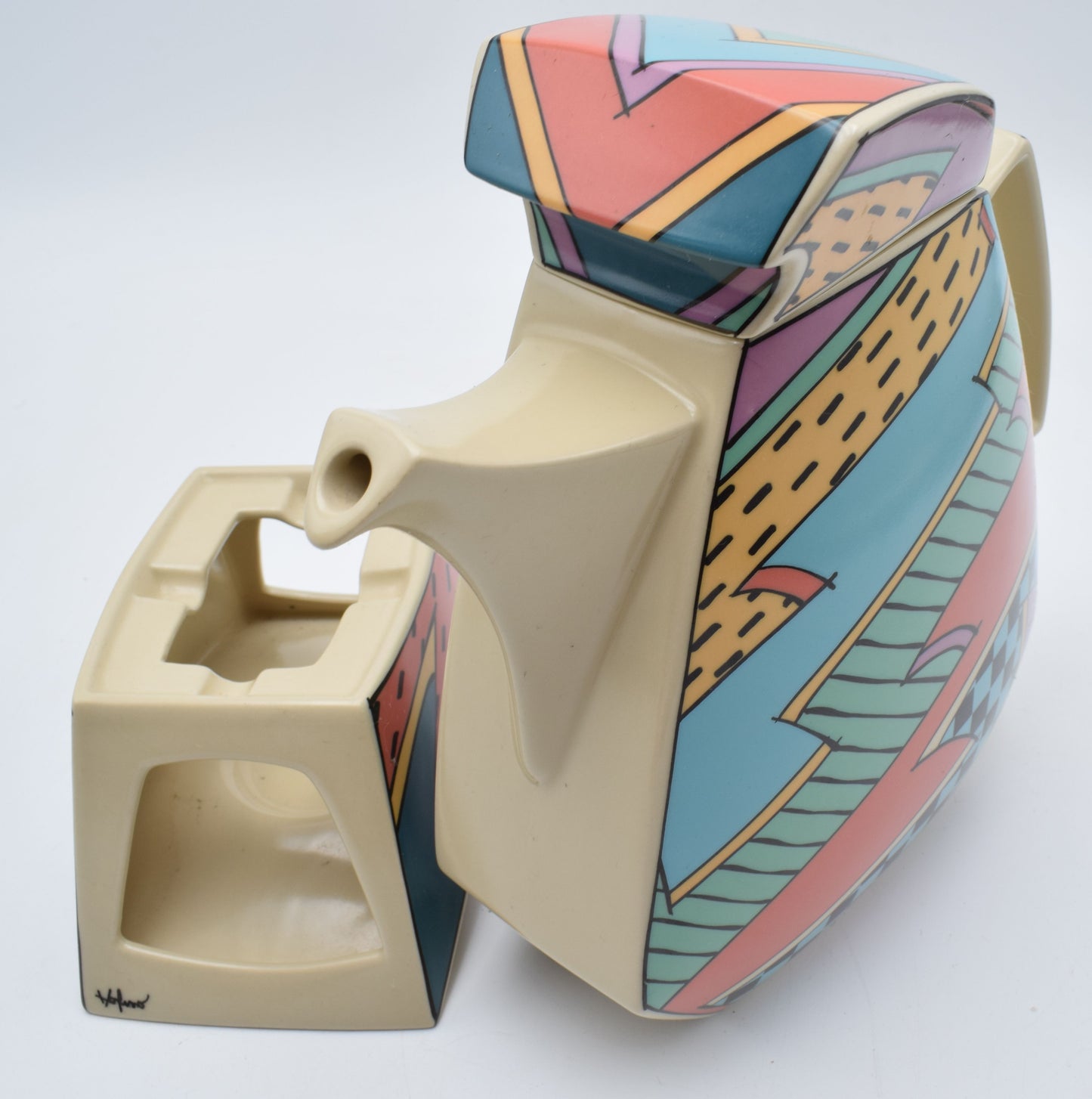 memphis style, rosenthal ceramics, rosenthal porcelain, vintage plates, flash one rosenthal, 1980s design, vintage kitchenware, Villeroy Boch, design kitchenware, Dorothy Hafner, keith haring, Andy Warhol, popart