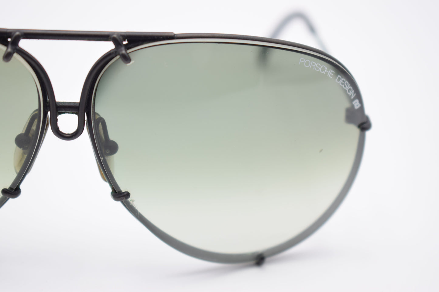 porsche sunglasses, vintage sunglasses, scarface al pacino, mafia sunglasses, 1980s style miami, miami vice, tony montana, design sunglasses, sunglases, sun glasses vintage, cartier rayban, Oakley Gucci, porsche design 5621