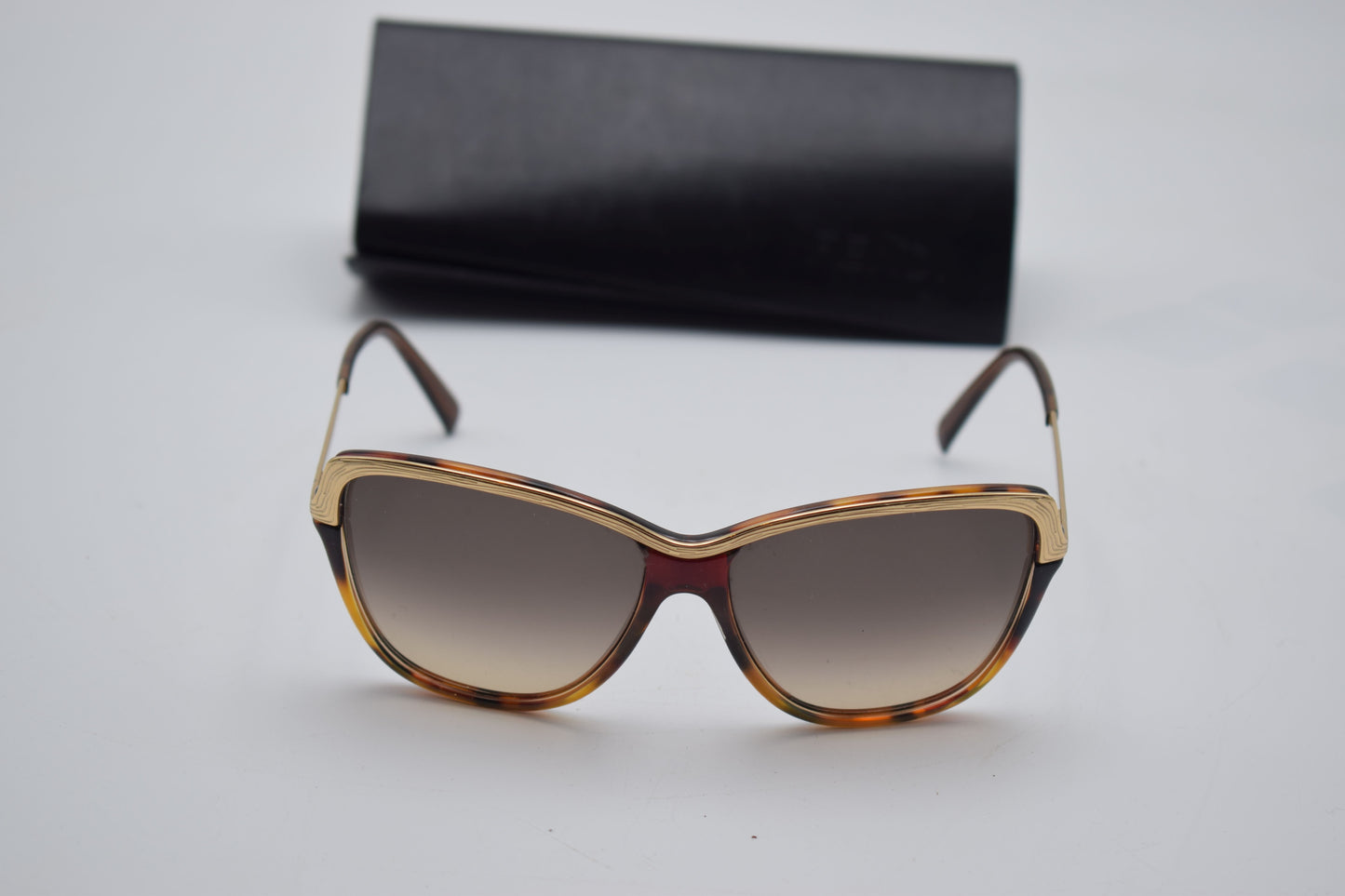 fendi chanel, vintage sunglasses, gucci prada, ray-ban oakley, persol balmain, burberry versace, cartier dior, Yves Saint Laurent, Miu Miu ysl, summer woman gift, dolce gabbana, Swarovski Trifari, Guerlain revlon