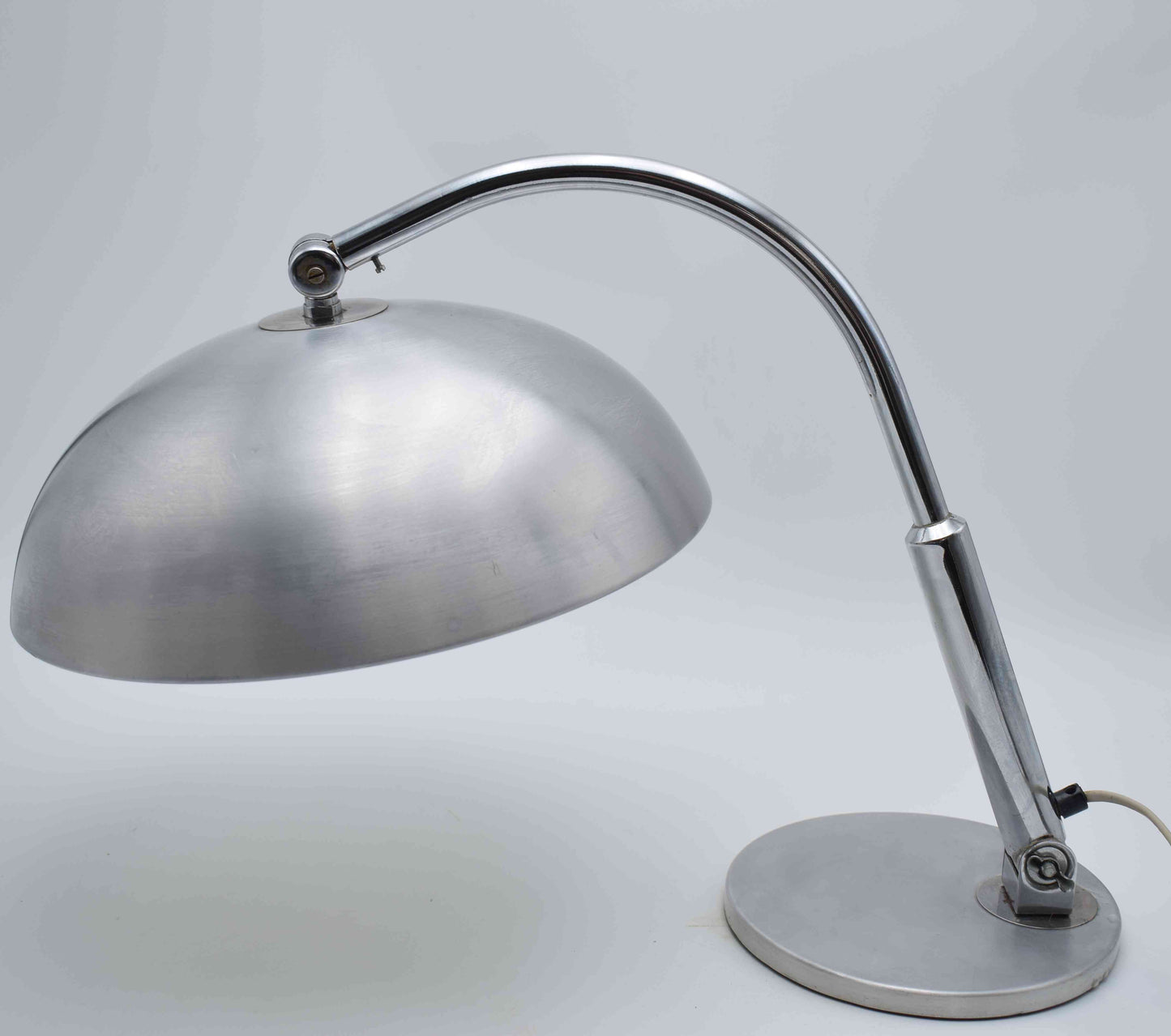 bauhaus, art deco, hala, tabe light, desk light, office, industrial, mid century modern, dutch, kaiser dell, rietveld, jugendstil, mid century