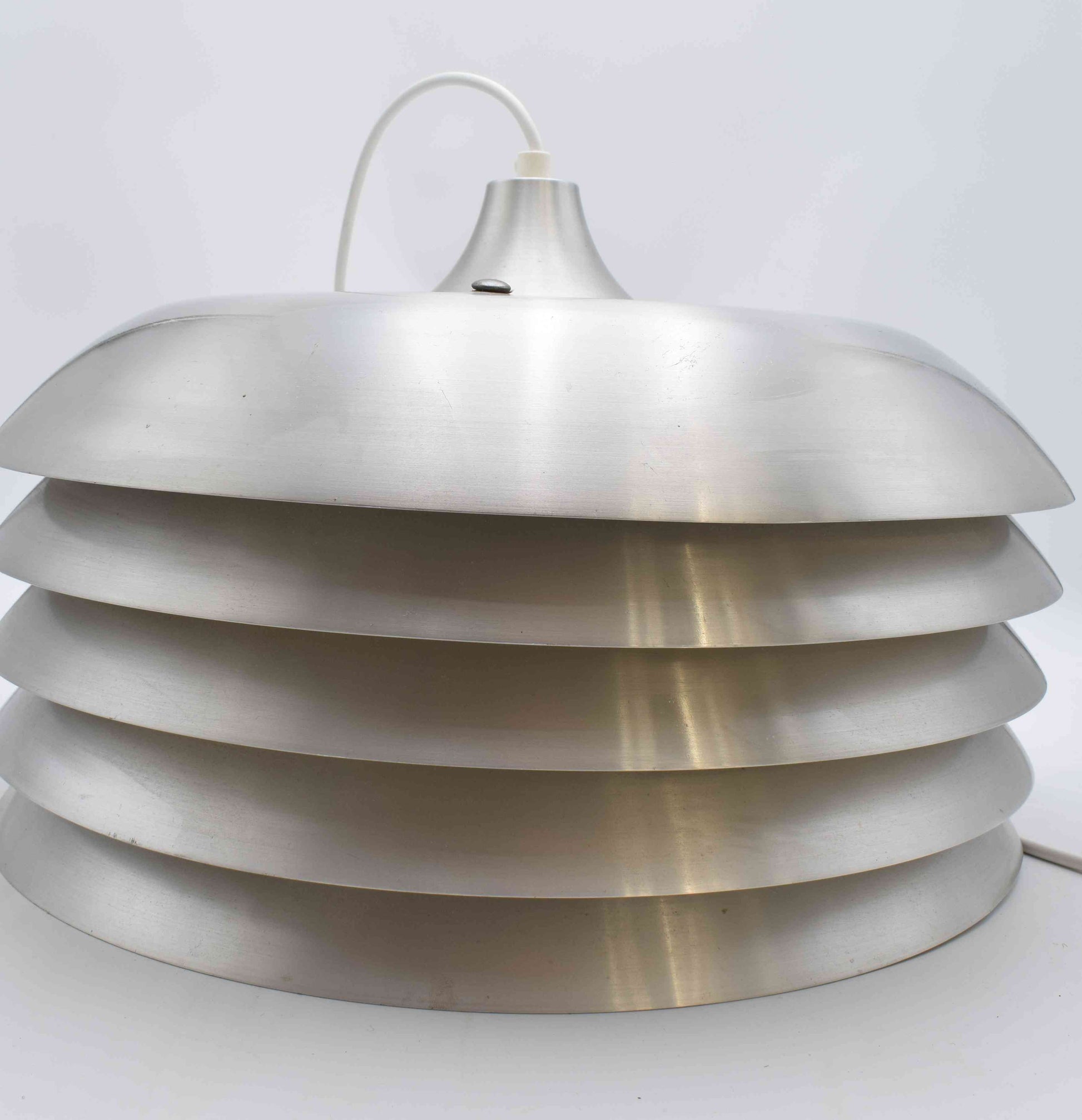 jakobsson, svera, AB Markaryd, Swedish design ikea, danish design, dutchdesign lamp, pendant lamp, salmon pink lamp, big hanging lamp, kitchen lamp, living room lamp, fog morup vintage, vintage lamp