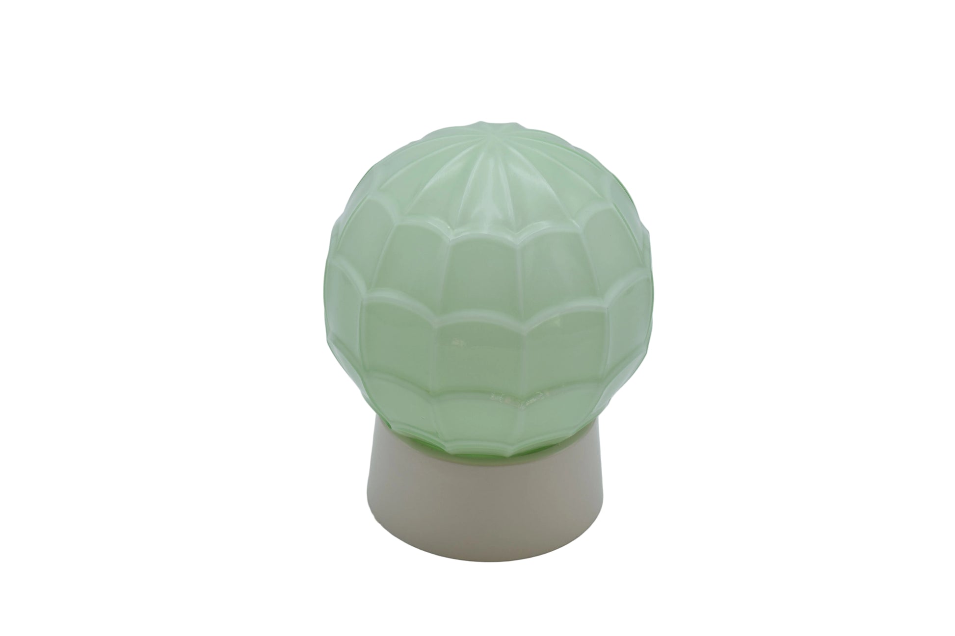 thabur lamp, art deco nouveau, french deco lamp, dutch glass, René Lalique, Le Corbusier, Jean Dunand, Sonia Delaunay, Chrysler new york, bauhaus, toilet light, The Great Gatsby