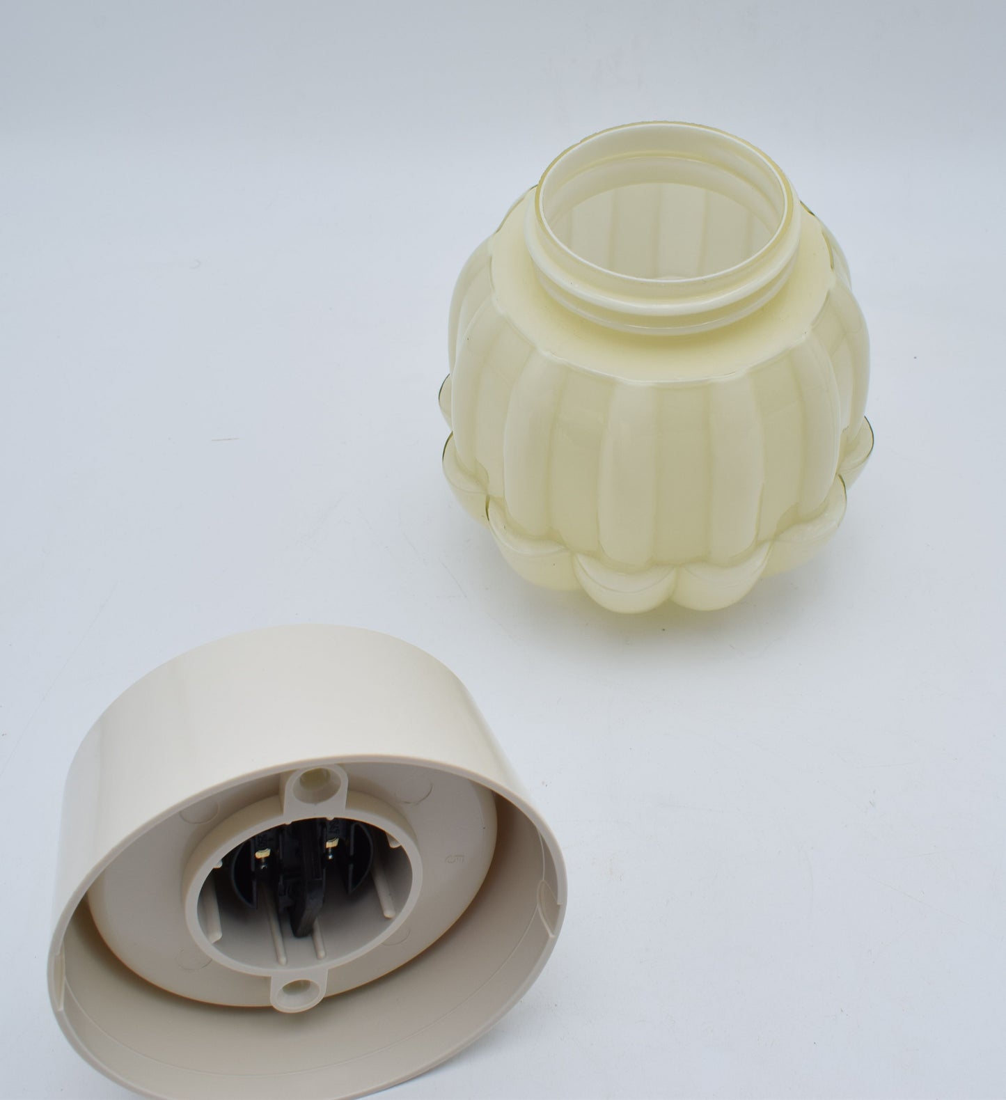 art deco lamp