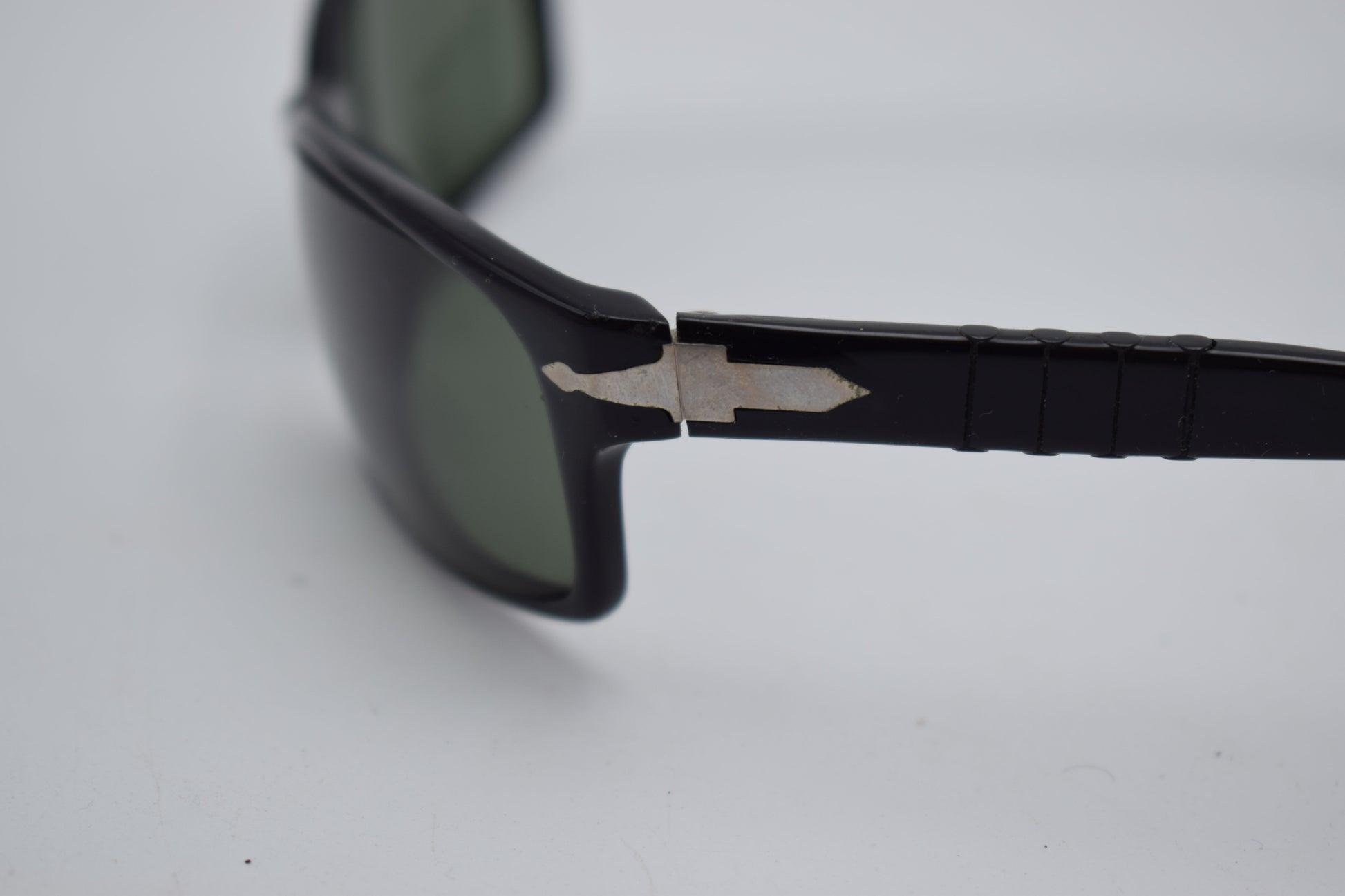 fendi chanel, vintage sunglasses, gucci prada, ray-ban oakley, persol balmain, burberry versace, cartier dior, Yves Saint Laurent, summer woman gift, dolce gabbana, Swarovski Trifari, casino royale, james bond 707