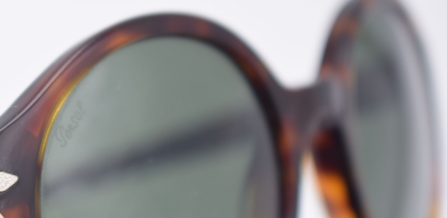 fendi chanel, vintage sunglasses, gucci prada, ray-ban oakley, persol balmain, burberry versace, cartier dior, Yves Saint Laurent, Miu Miu ysl, summer woman gift, dolce gabbana, Swarovski Trifari, Guerlain revlon