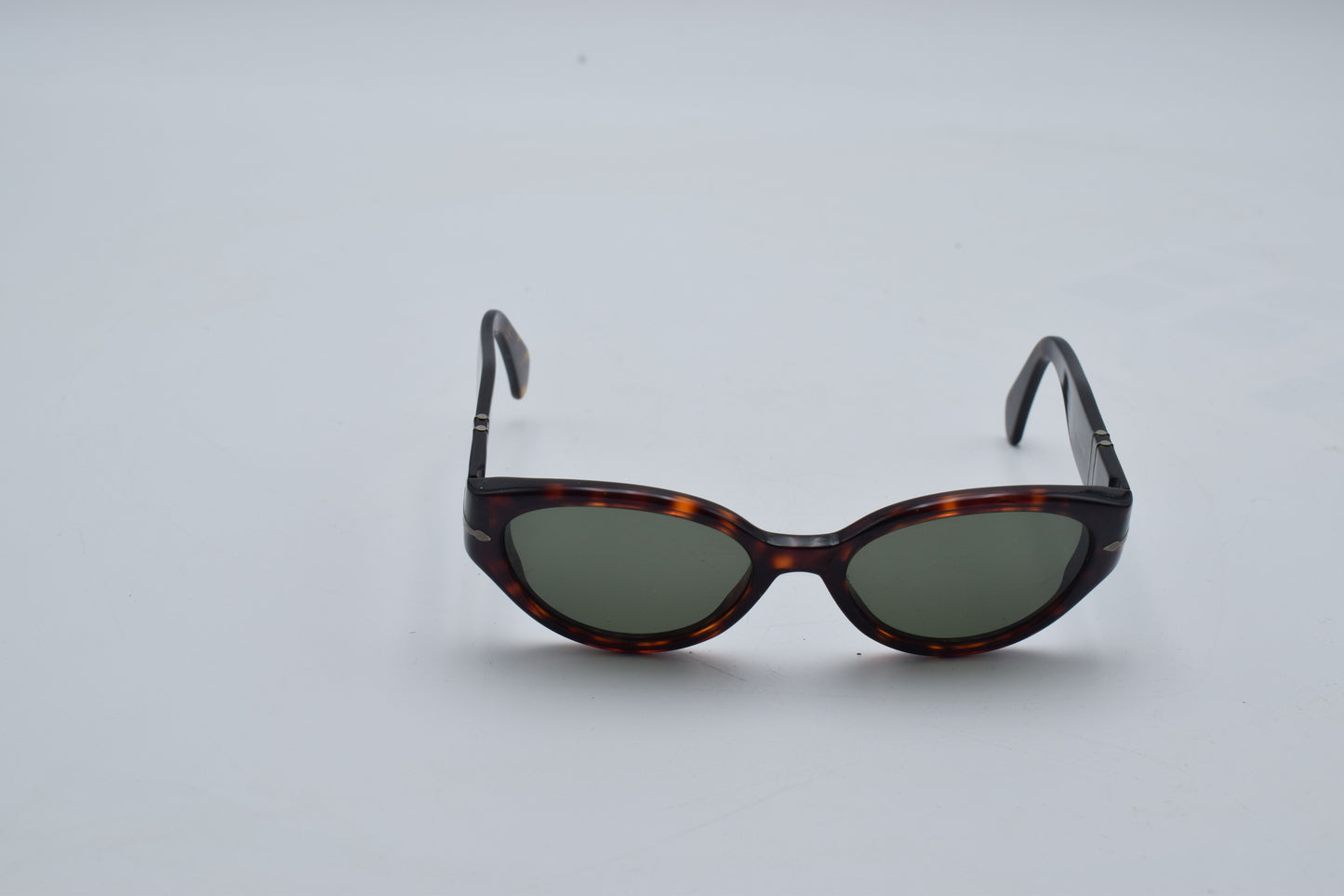 fendi chanel, vintage sunglasses, gucci prada, ray-ban oakley, persol balmain, burberry versace, cartier dior, Yves Saint Laurent, Miu Miu ysl, summer woman gift, dolce gabbana, Swarovski Trifari, Guerlain revlon