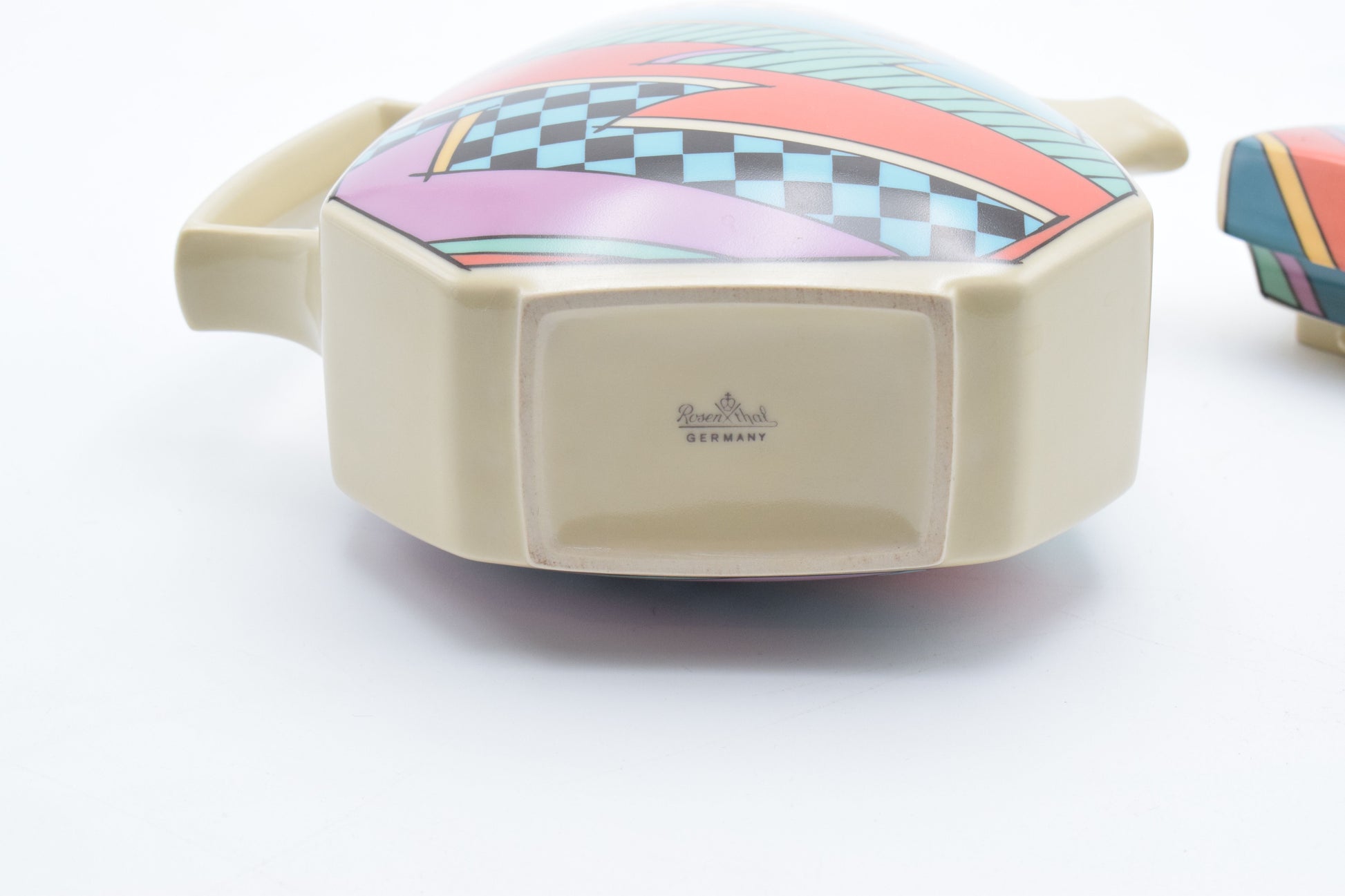 memphis style, rosenthal ceramics, rosenthal porcelain, vintage plates, flash one rosenthal, 1980s design, vintage kitchenware, Villeroy Boch, design kitchenware, Dorothy Hafner, keith haring, Andy Warhol, popart