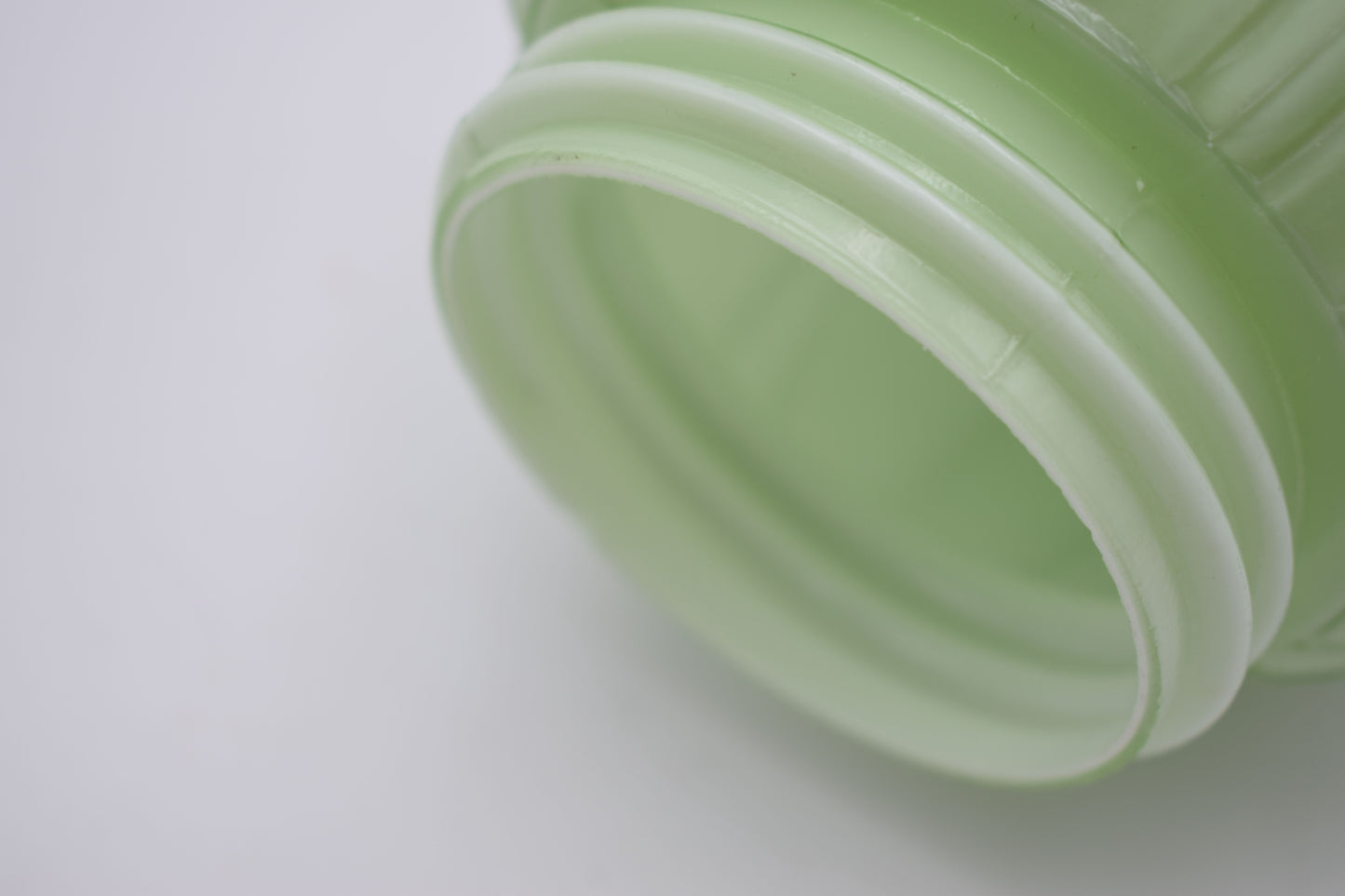 thabur lamp, art deco nouveau, french deco lamp, dutch glass, René Lalique, Le Corbusier, Jean Dunand, Chrysler new york, bauhaus, toilet light, vintage home decor, midcentury lamp, 1920s 1930s lamp