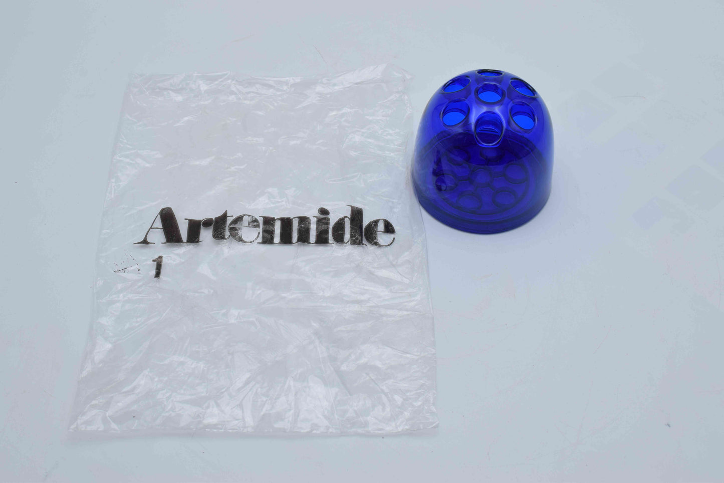 dedalino dedalotto, dedalo artemide, Emma Gismondi, italian design 1960s, space age design, atomic age design, verner panton, pencil holder, office supply, Danese Milano, Desk organizer, Iconic object, Pen stand