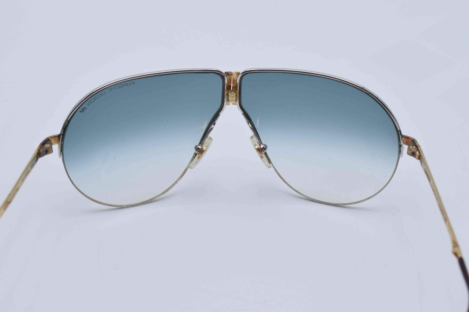 porsche carrera 5628, porsche sunglasses, vintage sunglasses, scarface al pacino, mafia sunglasses, 1980s style miami, miami vice, tony montana, design sunglasses, sunglases, sun glasses vintage, cartier rayban, Oakley Gucci