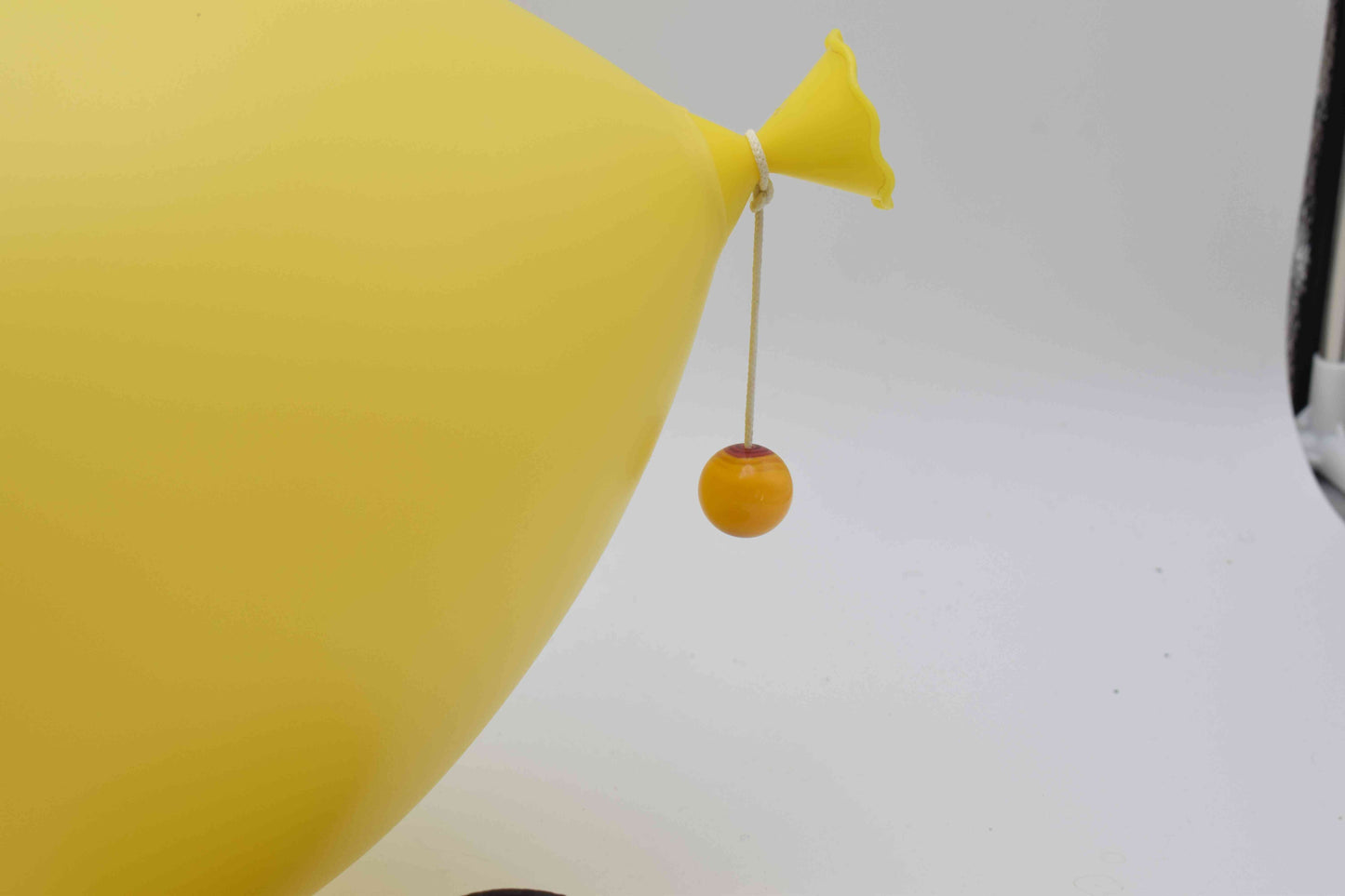bilumen, kids lights, bed, eames, children, kids, lighting, lamp, balloon, yellow, panton, funny, present