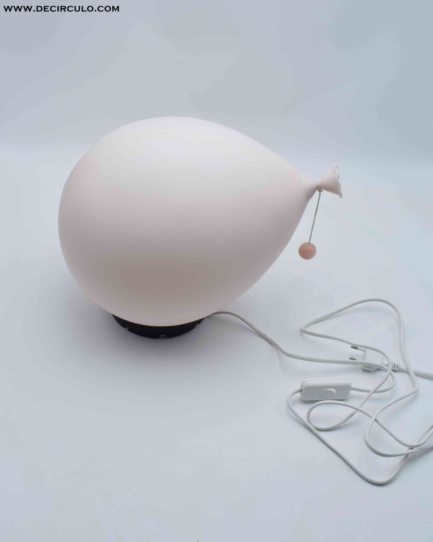 bilumen, kids lights, eames, children, balloon, pink, baby girl, pastel, Yves Christin, baby shower girl, fun present, cute gift, verner panton