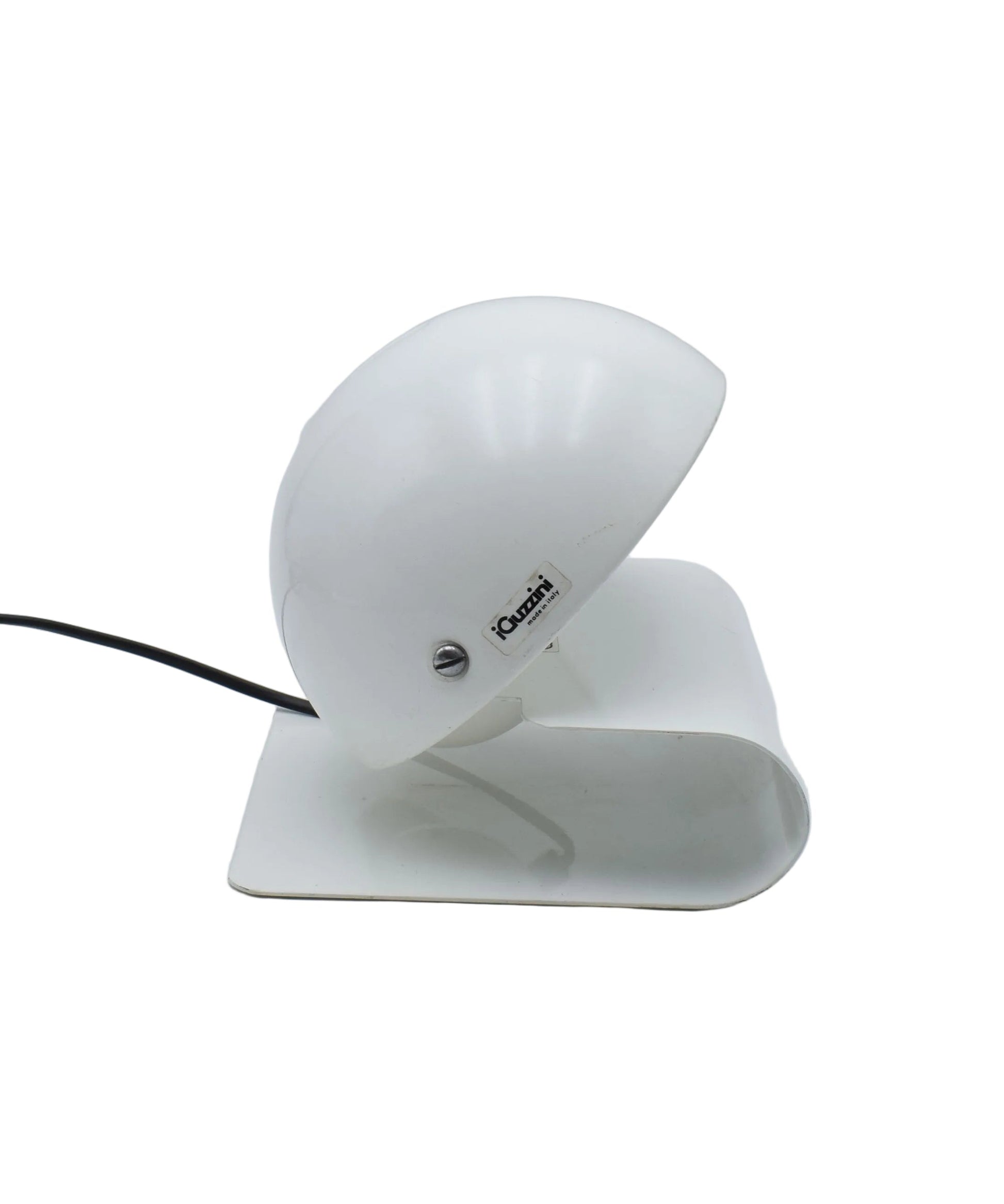 Vintage 1970s iGuzzini Bugia table lamp designed by Giuseppe Cormio, white painted metal with curved base and adjustable shade, classic Italian Space Age lighting.