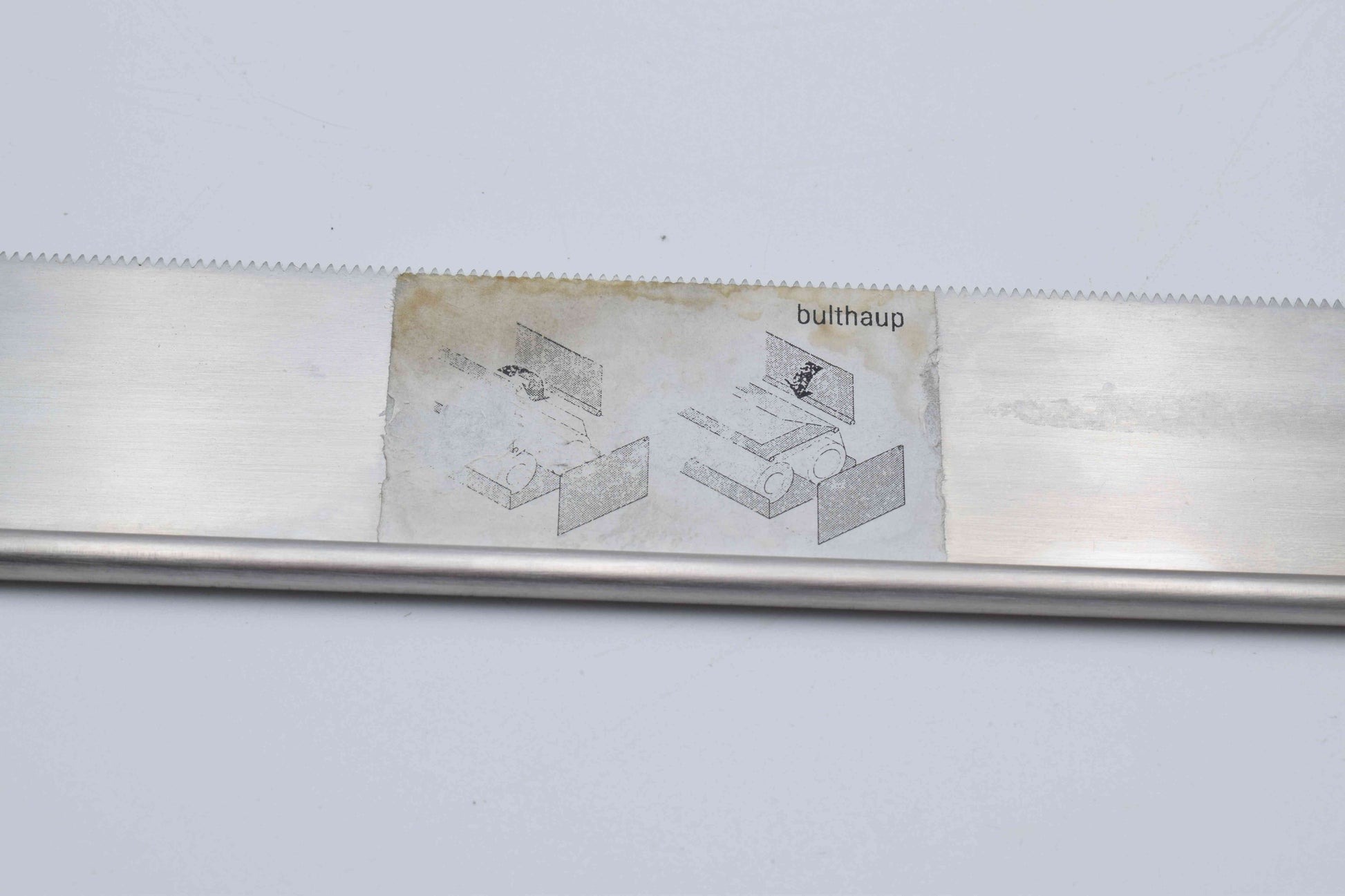 bulthaup kitchen, foil dispenser, bulthaup siematic, german kitchen, kitchen accessories, kitchen storage, vintage kitchen, design kitchen, kitchen aid, alessi Gaggenau, miele viking, BlueStar ikea, minimalistic design