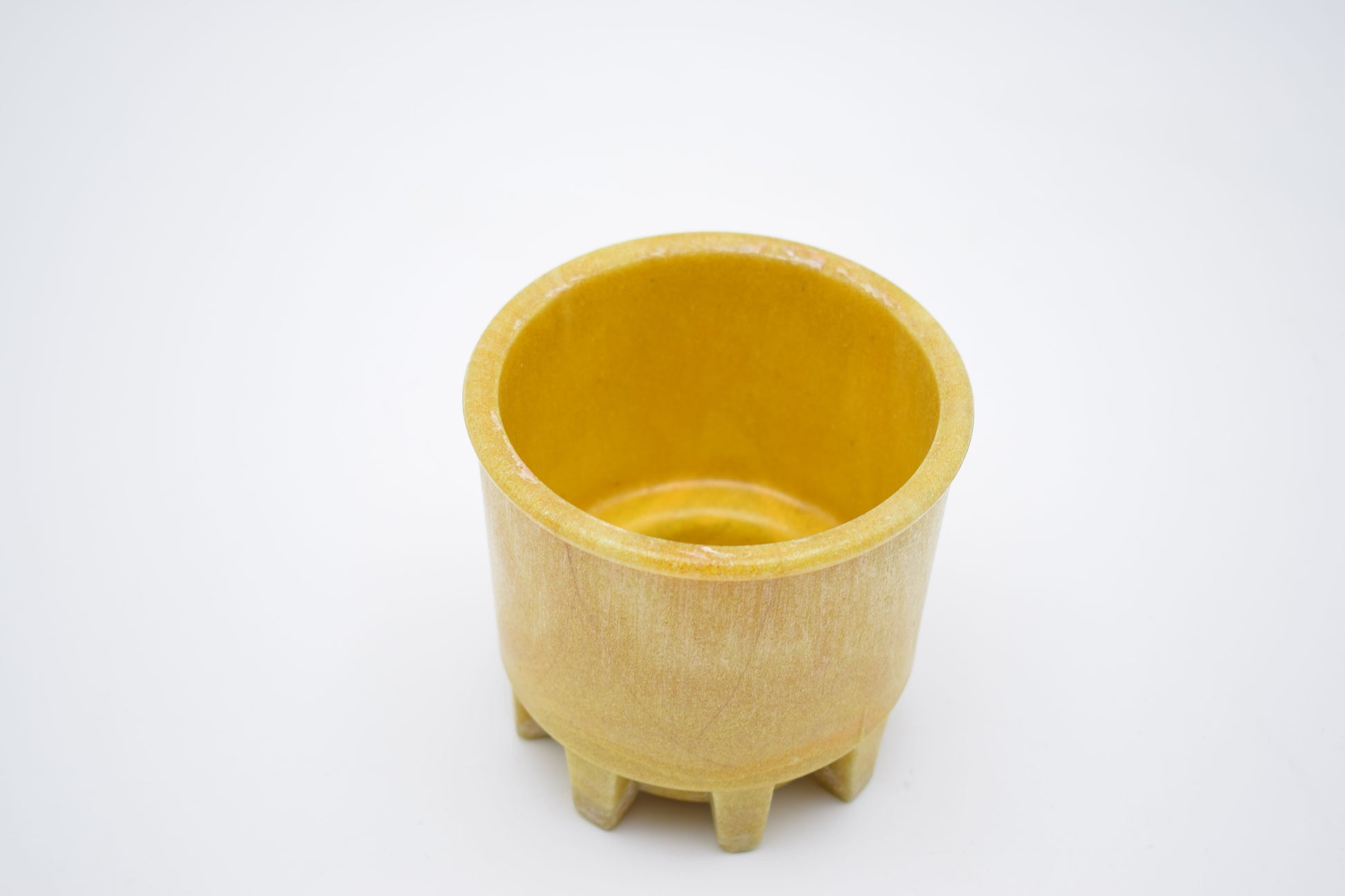 ad copier, cactus pot, flower pot, ceramic glass design, leerdam glass, 1950s graniver, art deco vase, presed glass, René Lalique, Dale Chihuly, Iittala glass, unica series, green yellow vase