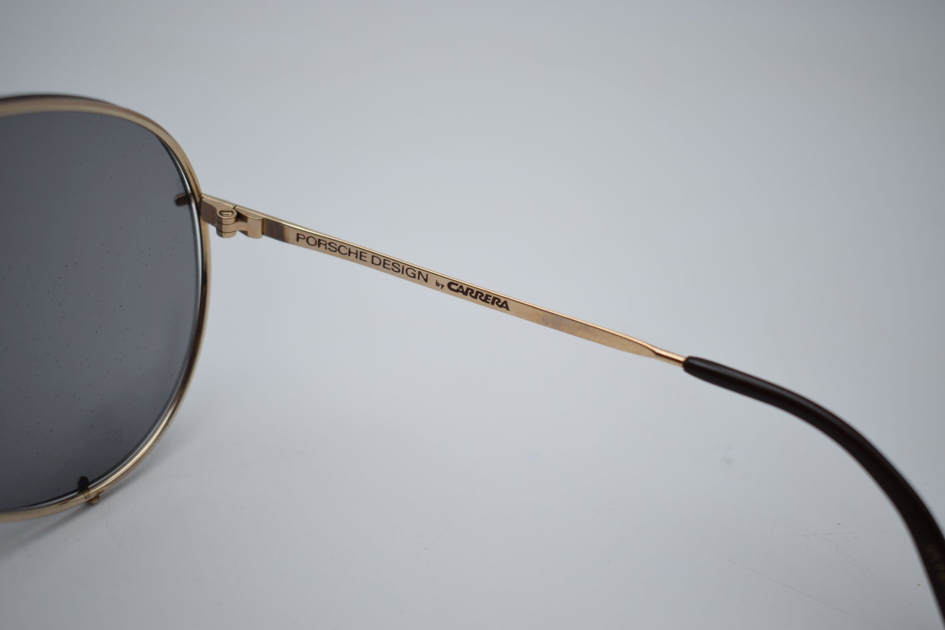 porsche sunglasses, vintage sunglasses, scarface al pacino, mafia sunglasses, 1980s style miami, miami vice, tony montana, design sunglasses, sunglases, sun glasses vintage, cartier rayban, Oakley Gucci, porsche design 5621