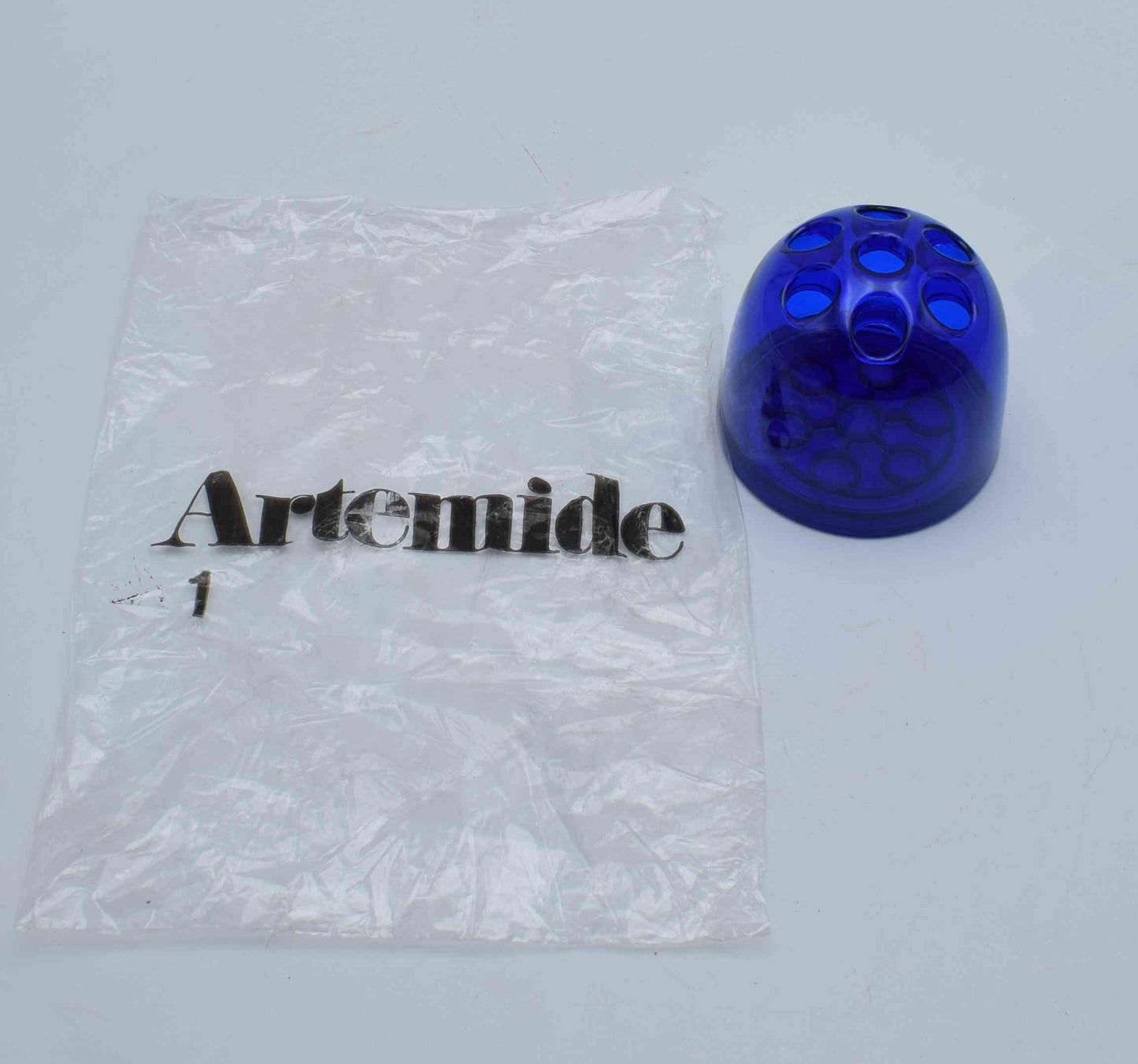 dedalino dedalotto, dedalo artemide, Emma Gismondi, italian design 1960s, space age design, atomic age design, verner panton, pencil holder, office supply, Danese Milano, Desk organizer, Iconic object, Pen stand