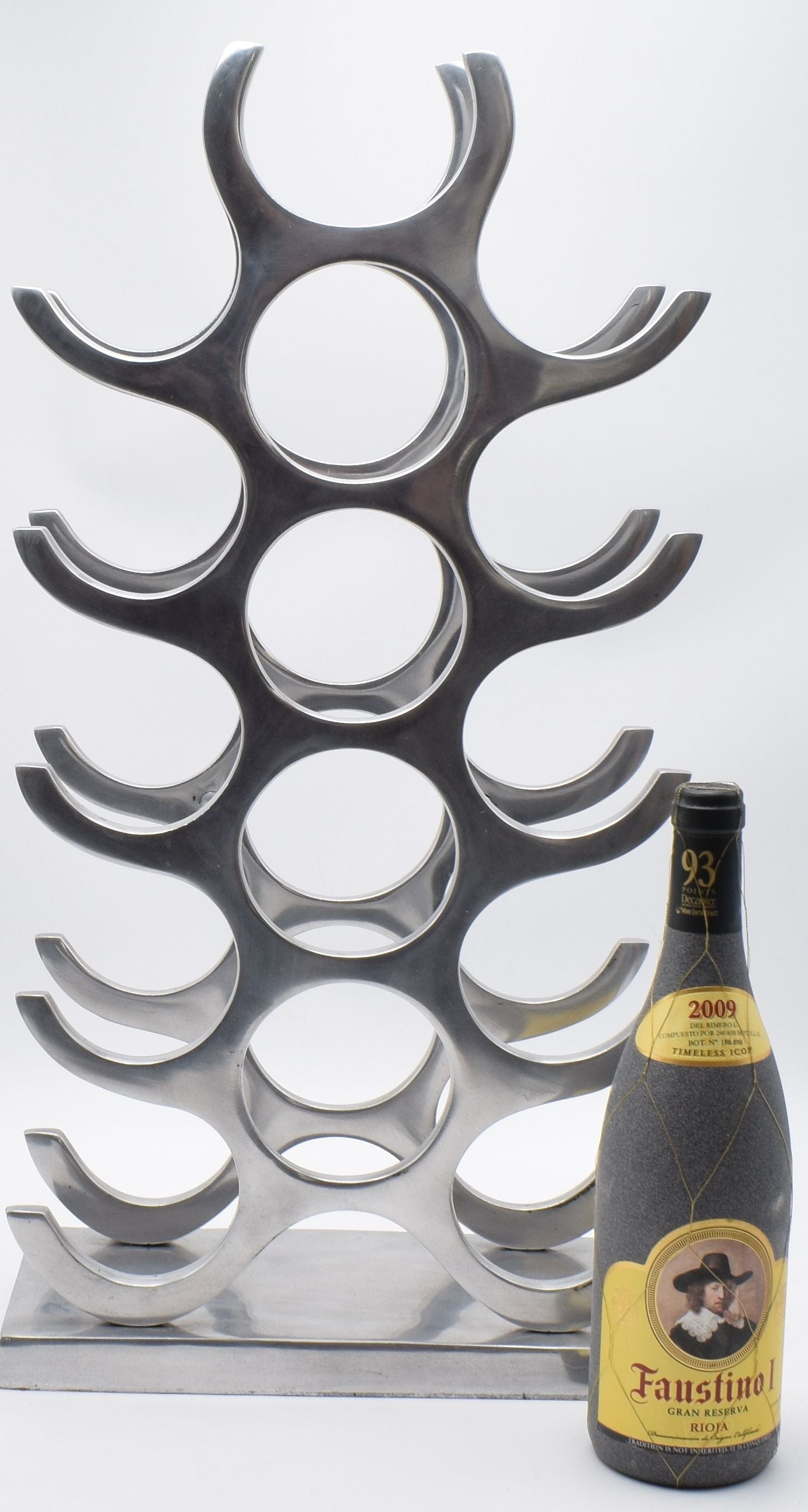 wine rack metal, michael noll, German design, Barolo italy, kitchen design, Château Margaux, Opus One, Marqués de Riscal, modernist decor, bottle holder, industrial interior, wine bottle stand, kitchen storage