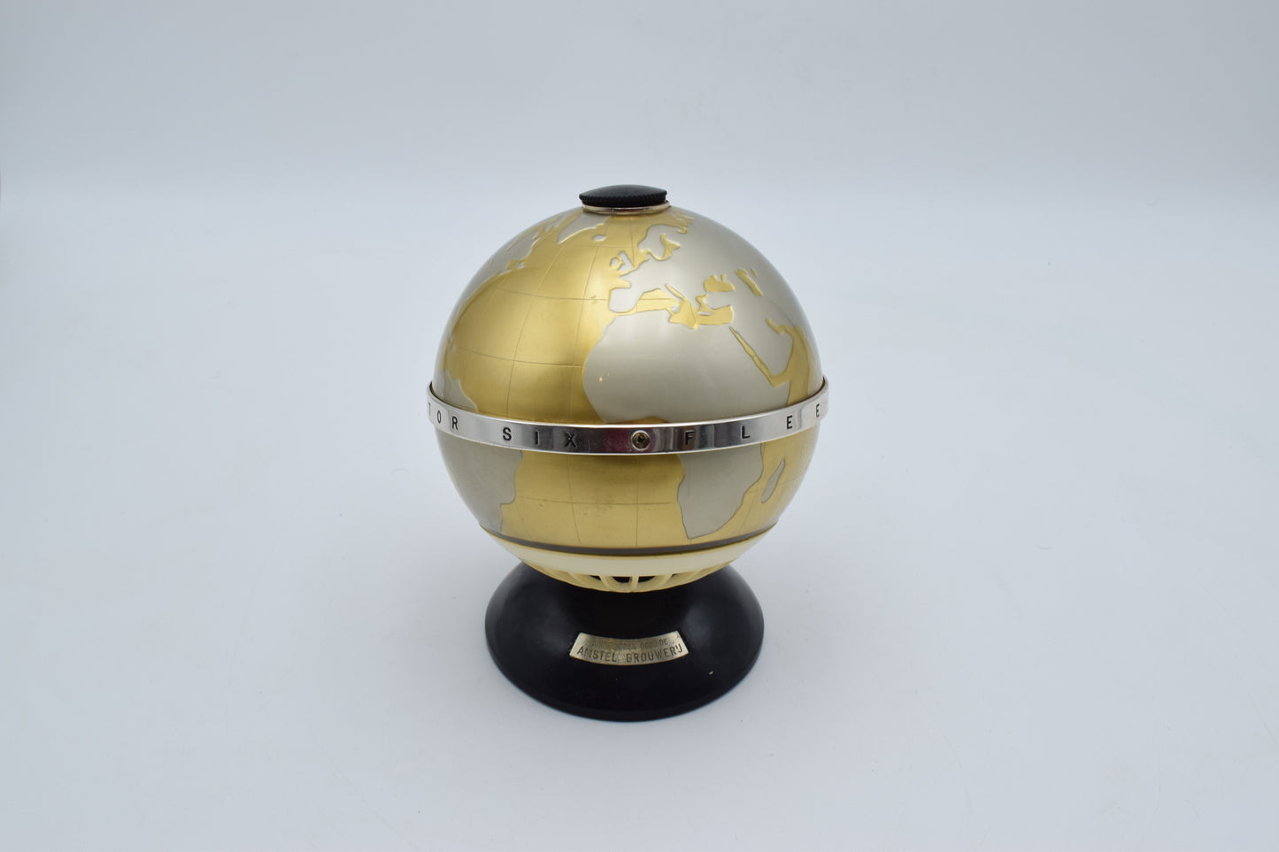 fleetwood radio, panasonic radio, vintage radio globe, world radio, national radio japan, panapet toot a loop, design radio, art deco radio, Marconi radio, zenith radio, radio city new york, Zanuso Richard Sappe, Solid State Radio