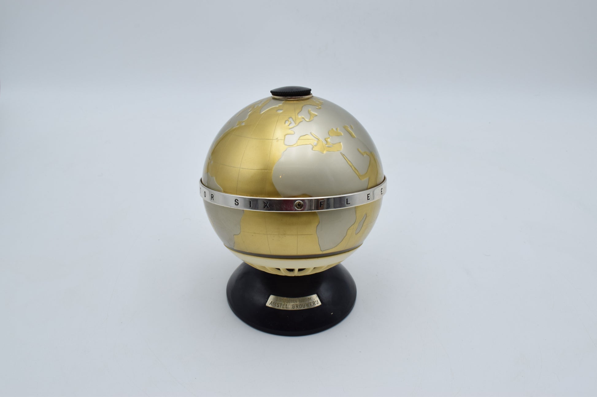 fleetwood radio, panasonic radio, vintage radio globe, world radio, national radio japan, panapet toot a loop, design radio, art deco radio, Marconi radio, zenith radio, radio city new york, Zanuso Richard Sappe, Solid State Radio