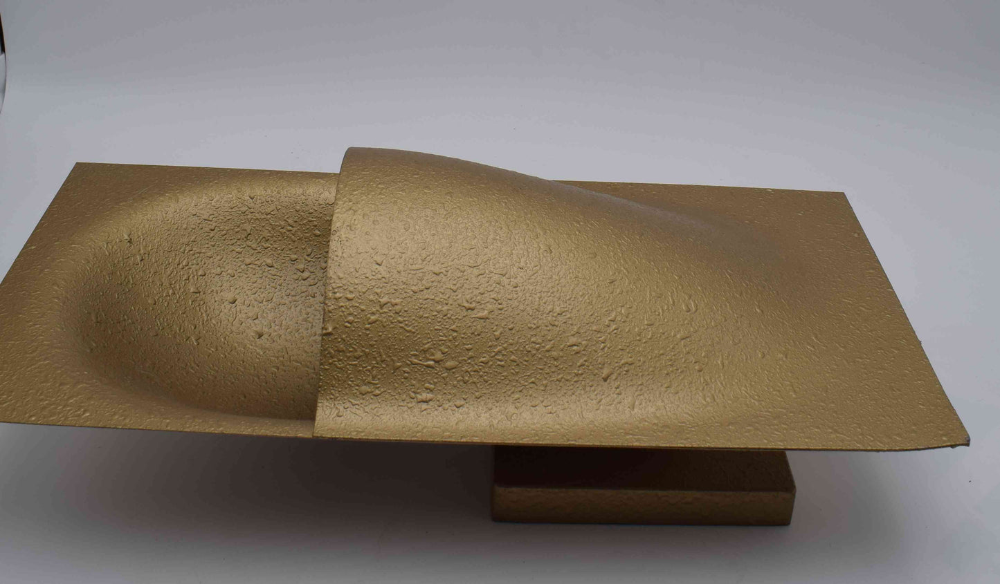 bertrand balas, Le Corbusier, raak wall lamp, raak model c-1550, golden wall lamp, brass sconce, brutalist lamp, sottsass colombo, hammerborg jacobsen, hall bedroom lamp, mid century modern, 1960 lamp, dutch danish design