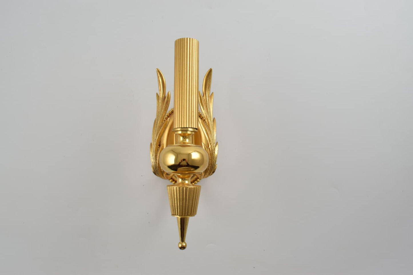 sciolari, versace, chanel, hollywood regency, willy rizzo, sottsass, crystal chandelier, italian lighting, Dorothy Draper, William Haines, lighting, gold plated sconces, gold light