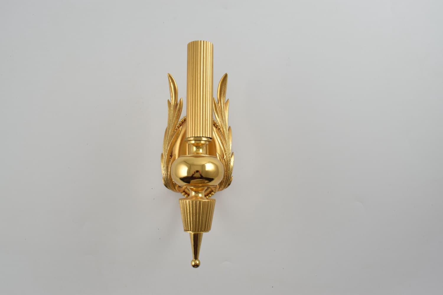 sciolari, versace, chanel, hollywood regency, willy rizzo, sottsass, crystal chandelier, italian lighting, Dorothy Draper, William Haines, lighting, gold plated sconces, gold light