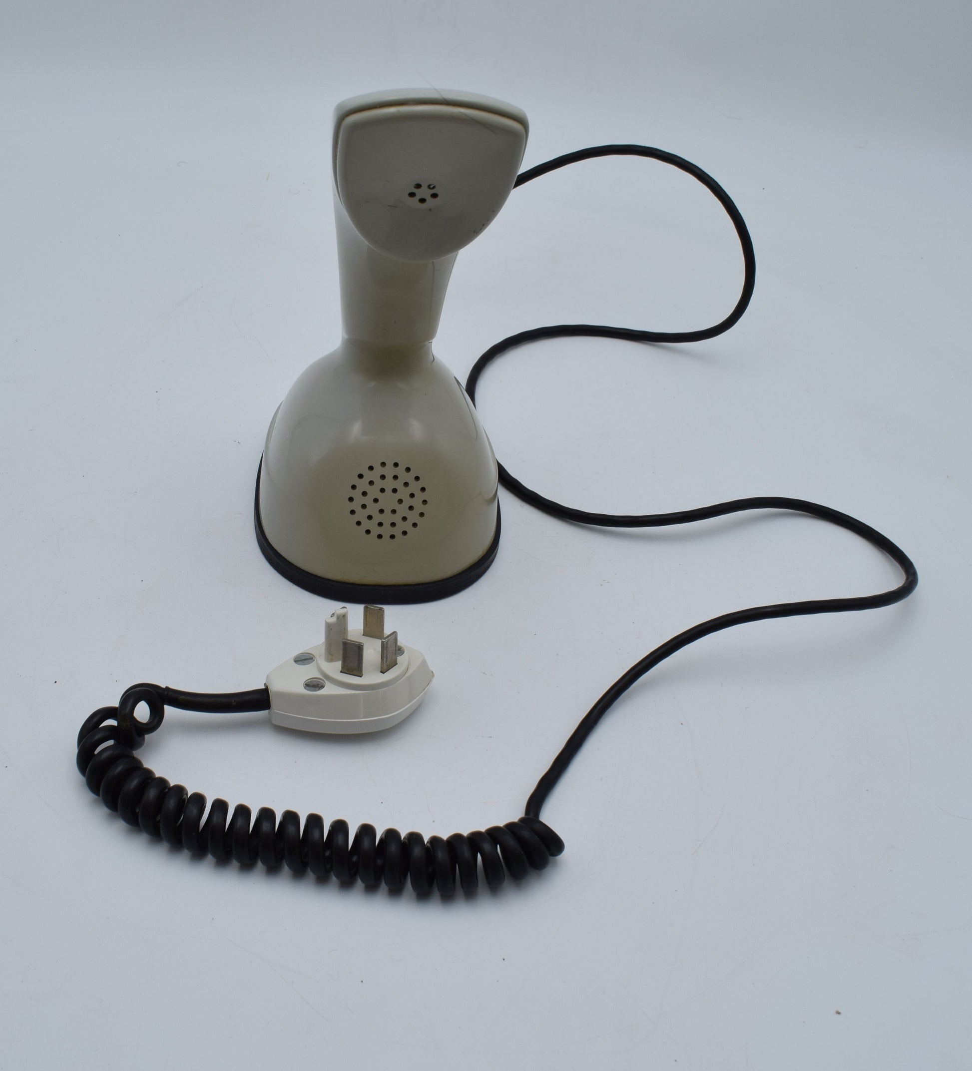 ericofon ericsson, design telephone, office equipment, mobile phone, cellular phone, swedish danish, scandinavian design, ikea vintage phone, retro telephone, space atomic age, science fiction, james bond gadget, cobra telephone