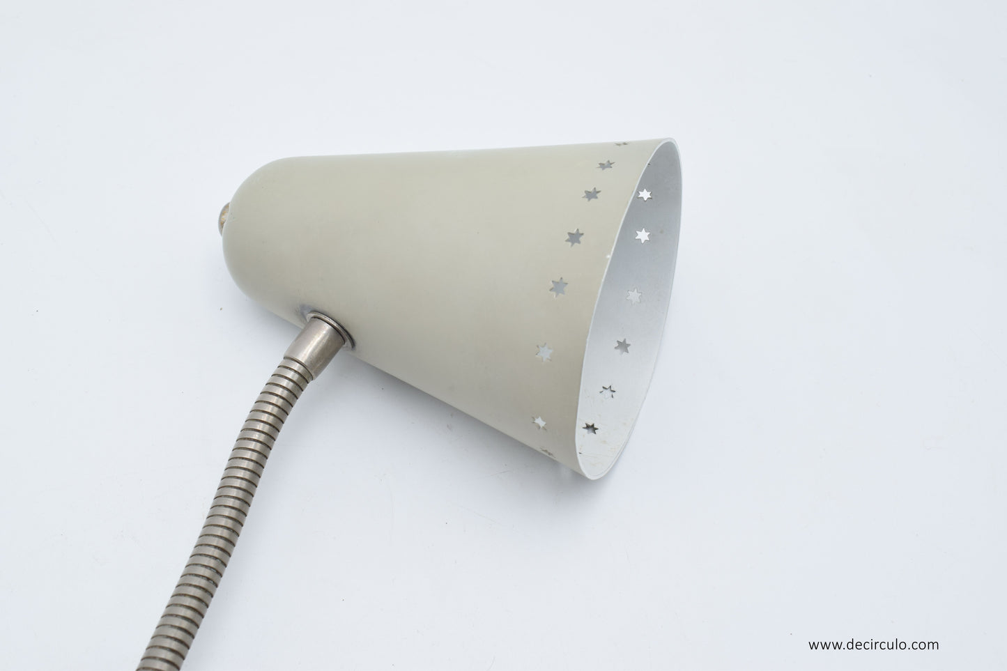 ukie wall lamp